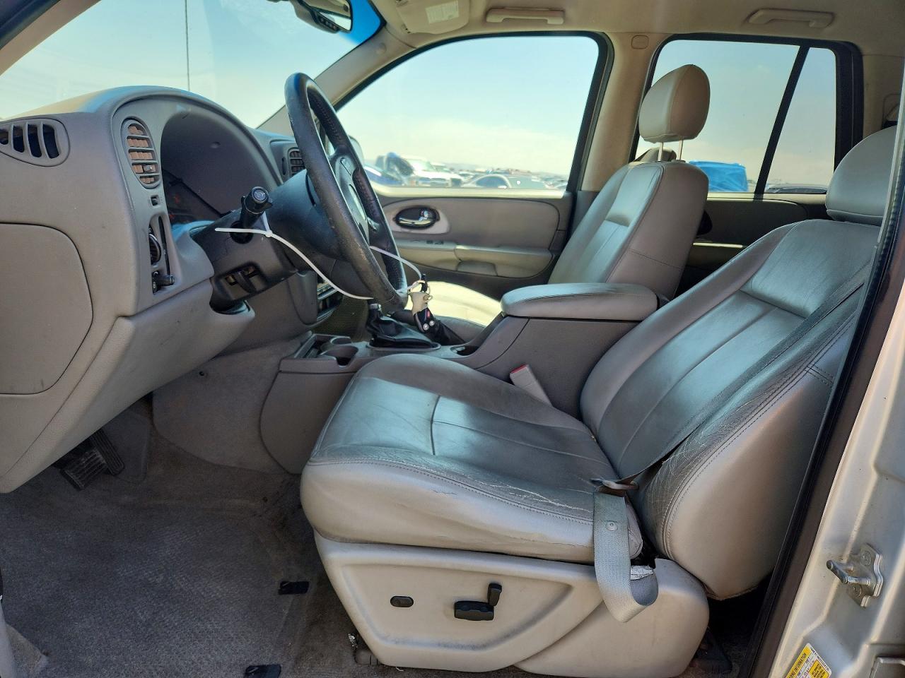 2007 Chevrolet Trailblazer Ls Серебряный vin: 1GNES13M372262735