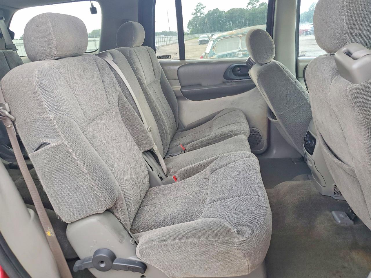 2002 Chevrolet Trailblazer Red vin: 1GNES16S326126097