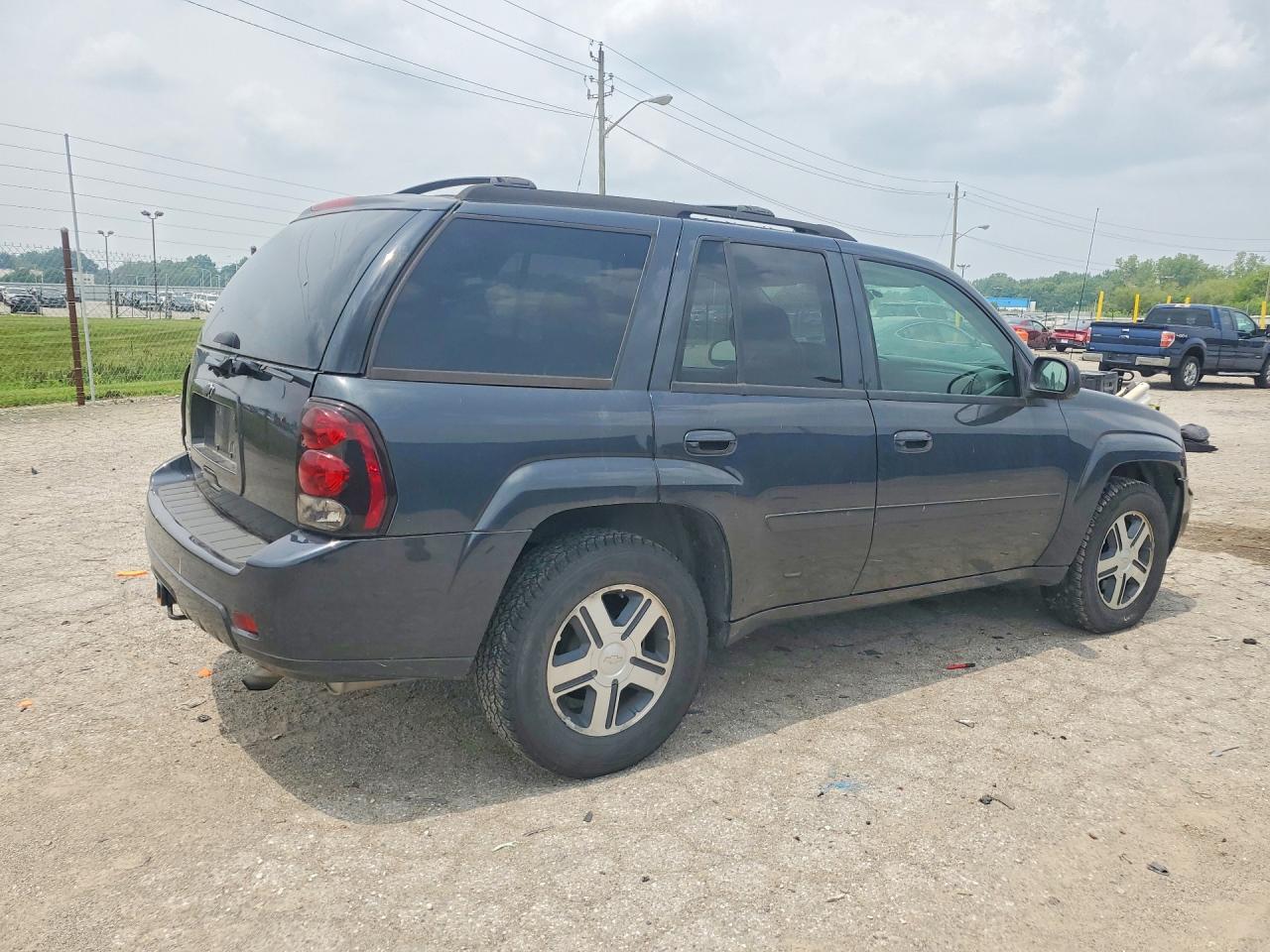 2006 Chevrolet Trailblazer Ls Угольный vin: 1GNET13MX62262615