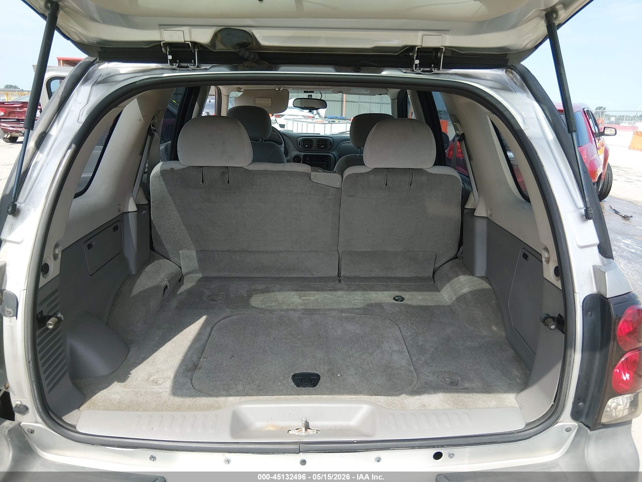 2008 Chevrolet Trailblazer Fleet Серебряный vin: 1GNET13MX82196957