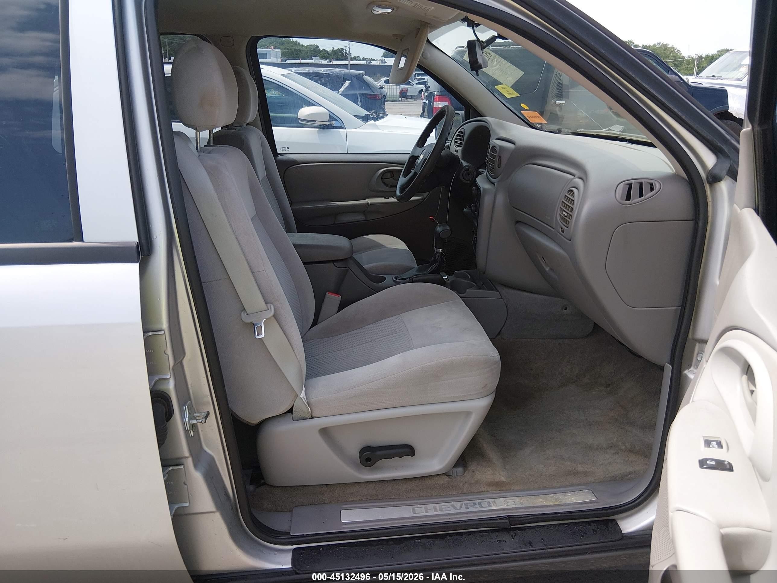 2008 Chevrolet Trailblazer Fleet Серебряный vin: 1GNET13MX82196957