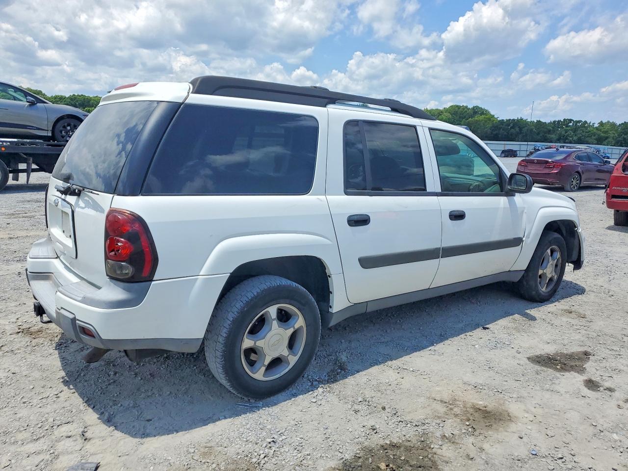 2005 Chevrolet Trailblazer Ext Ls White vin: 1GNET16S156192956