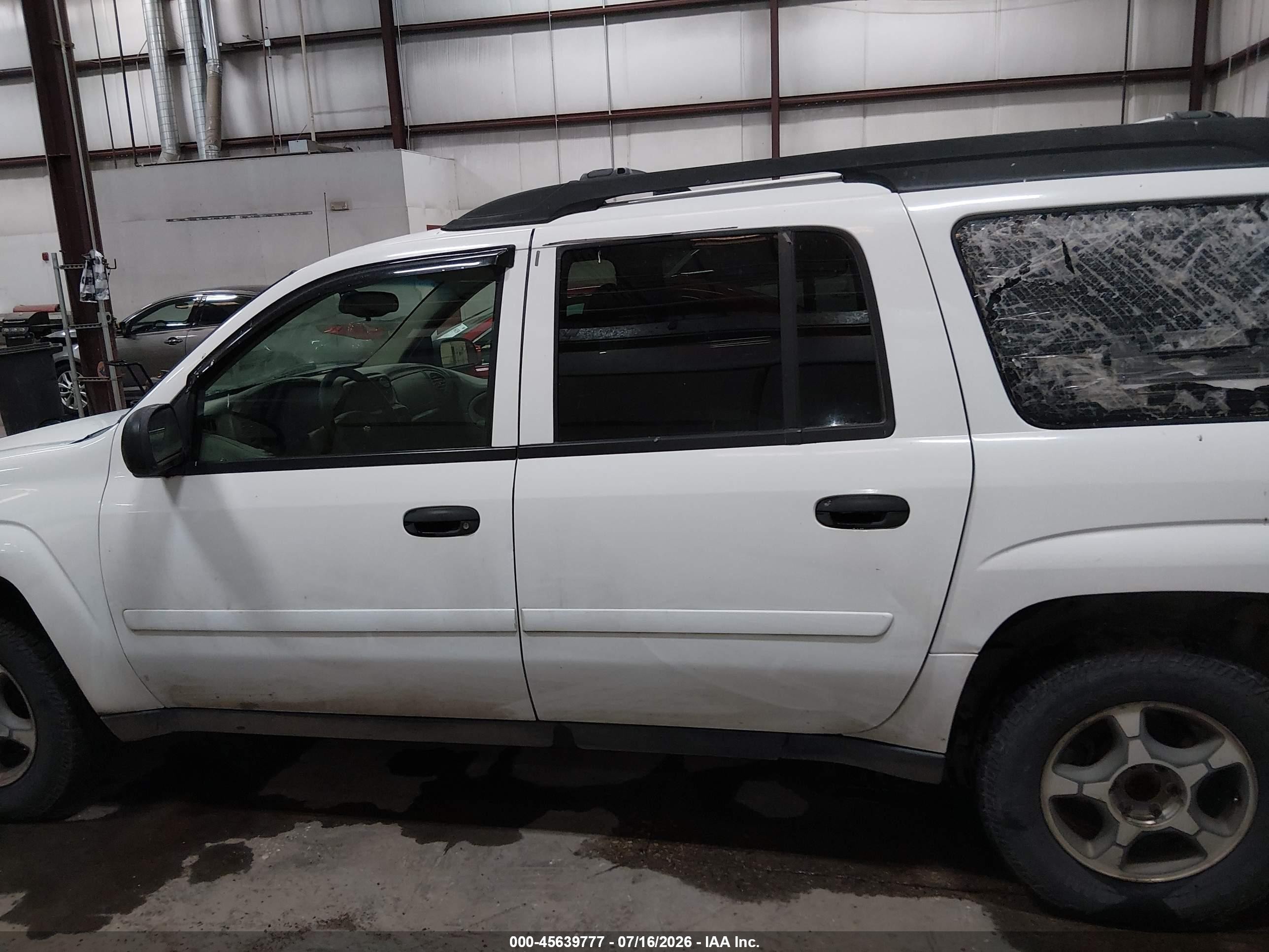 2006 Chevrolet Trailblazer Ext Ls Белый vin: 1GNET16S166148523