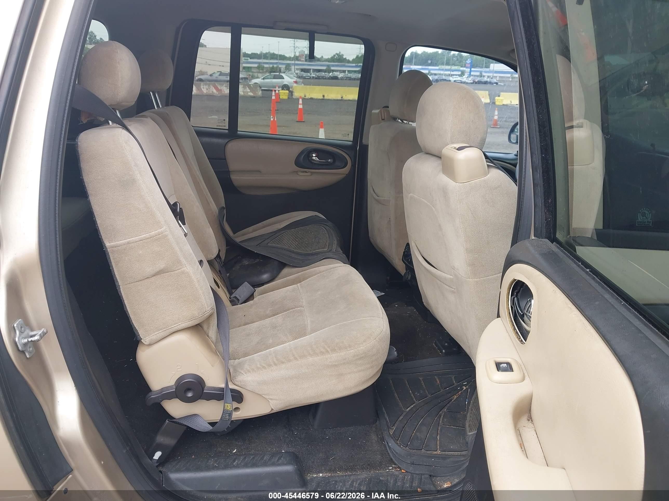 2005 Chevrolet Trailblazer Ext Ls Beige vin: 1GNET16S456130080