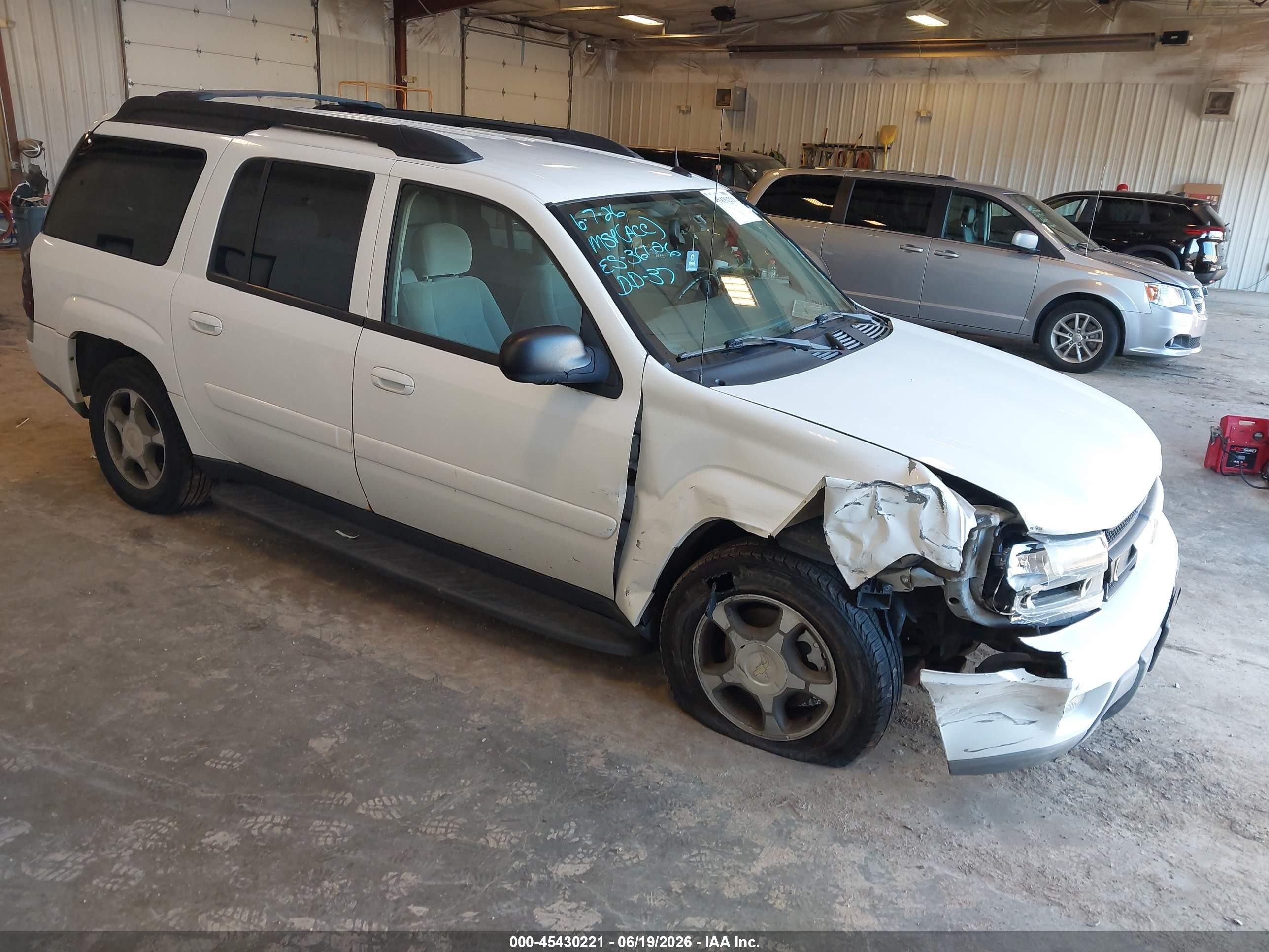 2005 Chevrolet Trailblazer Ext Ls/lt White vin: 1GNET16S656200288