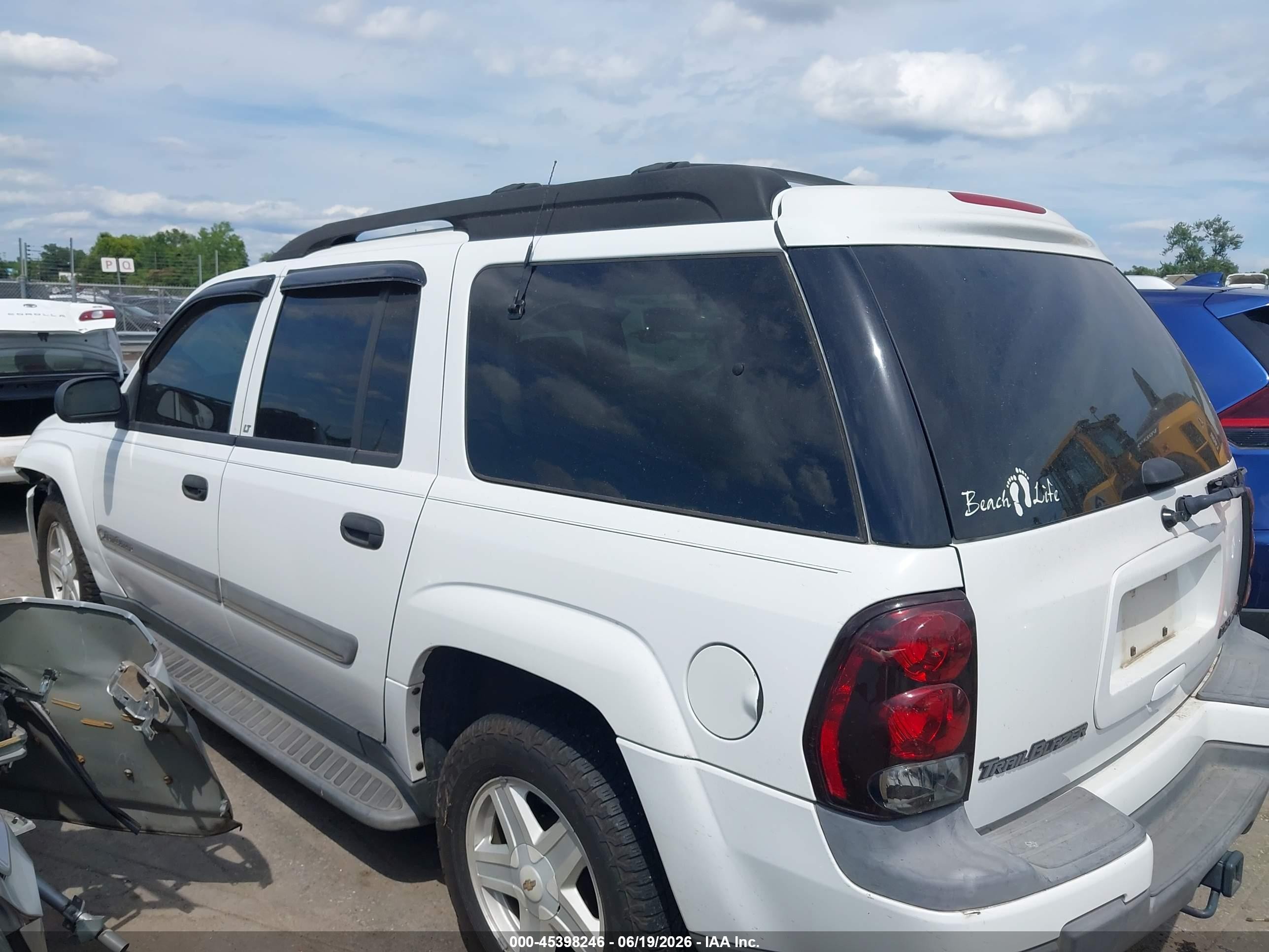 2002 Chevrolet Trailblazer Ext Lt White vin: 1GNET16S726101846