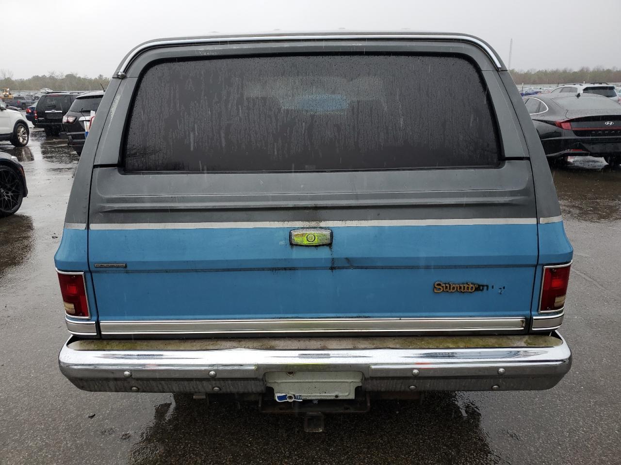 1987 Chevrolet Suburban V10 Blue vin: 1GNEV16K7HF132095