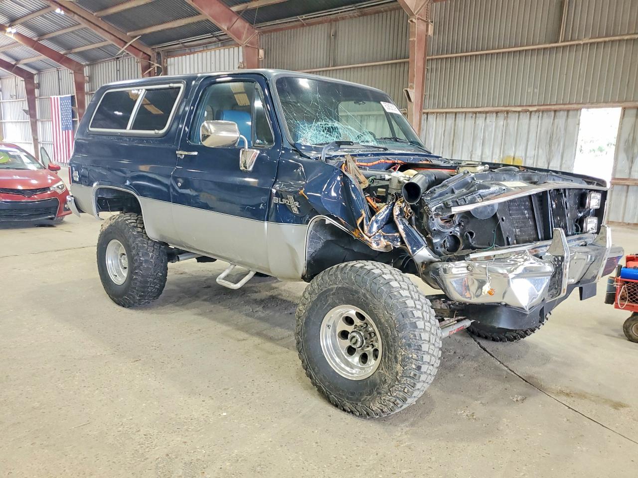 1987 Chevrolet Blazer V10 Blue vin: 1GNEV18K1HF189342