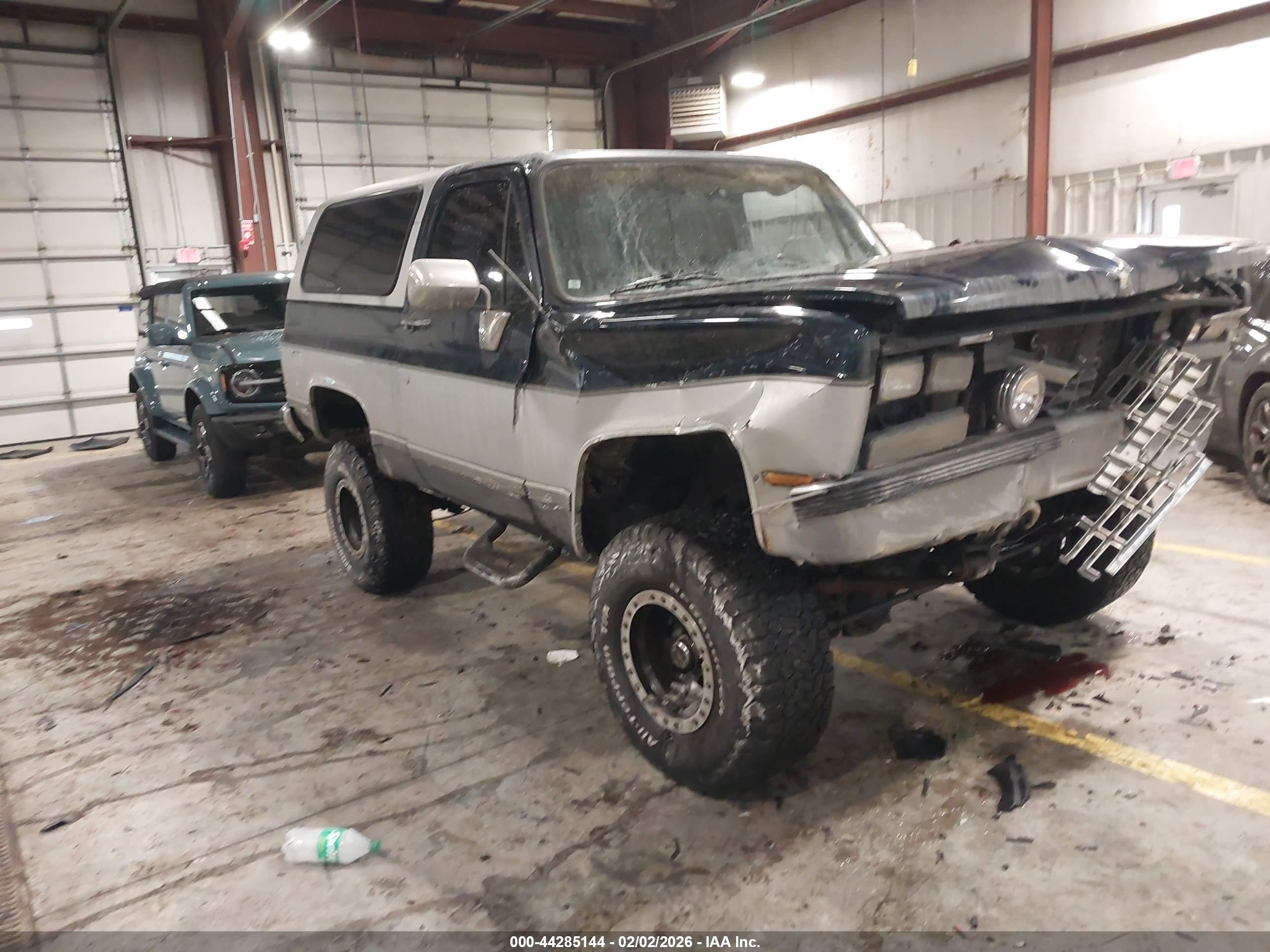 1989 Chevrolet Blazer V10 Blue vin: 1GNEV18K2KF109456