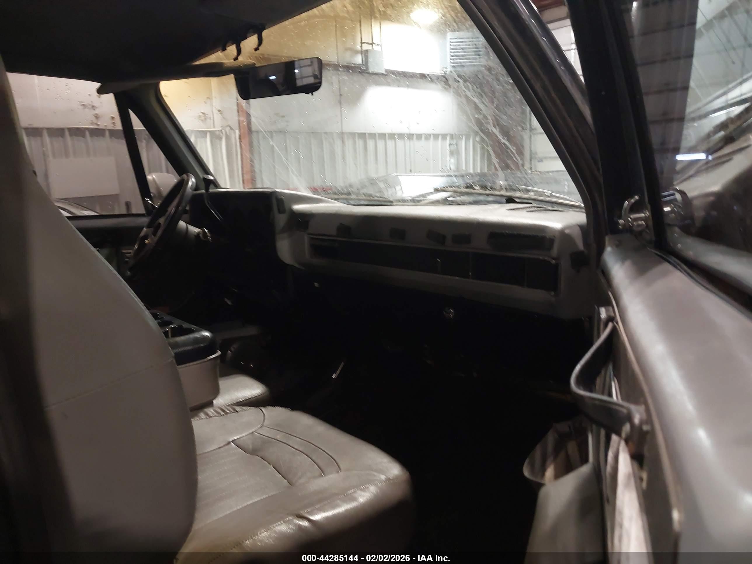 1989 Chevrolet Blazer V10 Blue vin: 1GNEV18K2KF109456