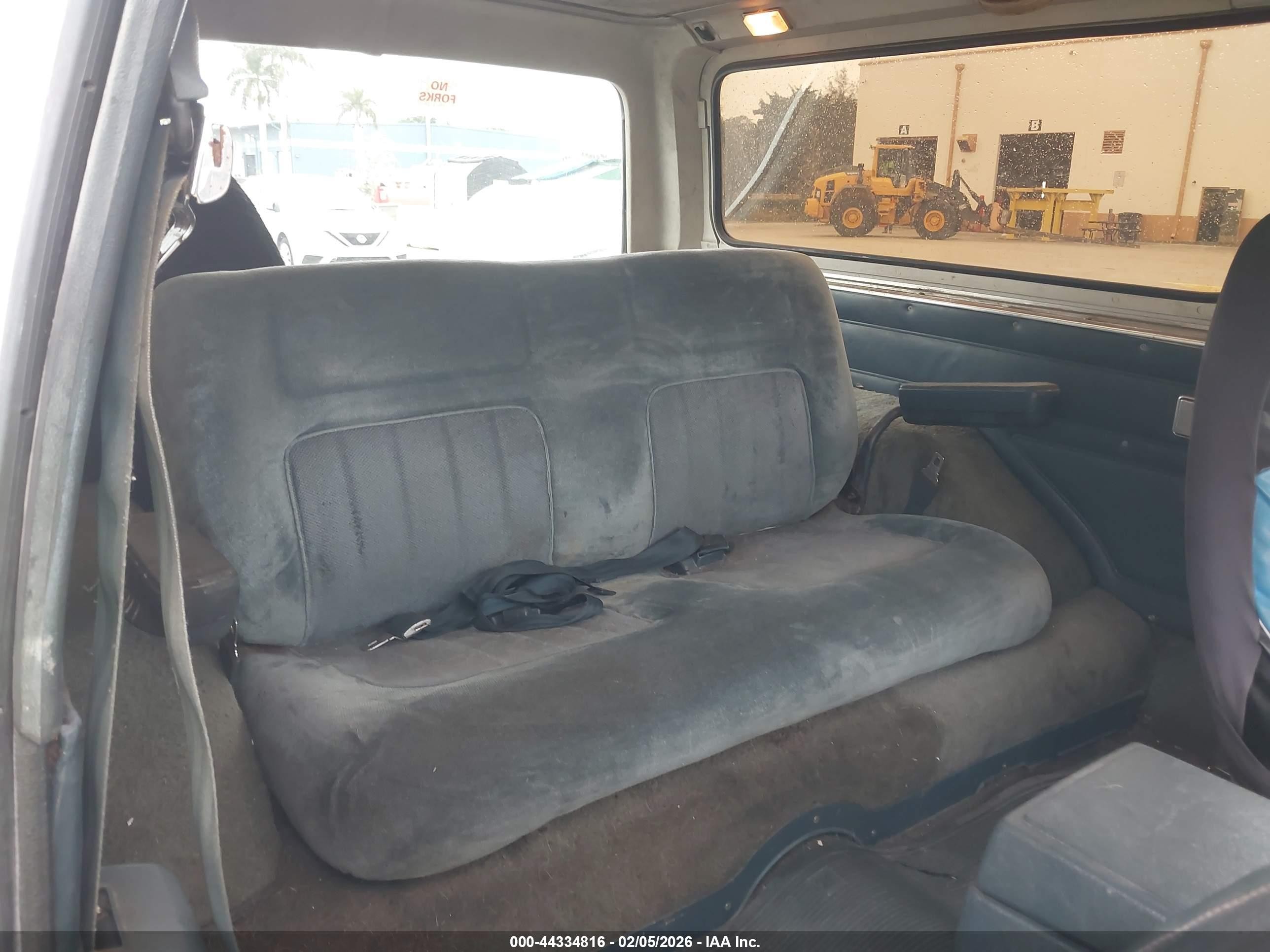 1989 Chevrolet Blazer V10 White vin: 1GNEV18K3KF160447