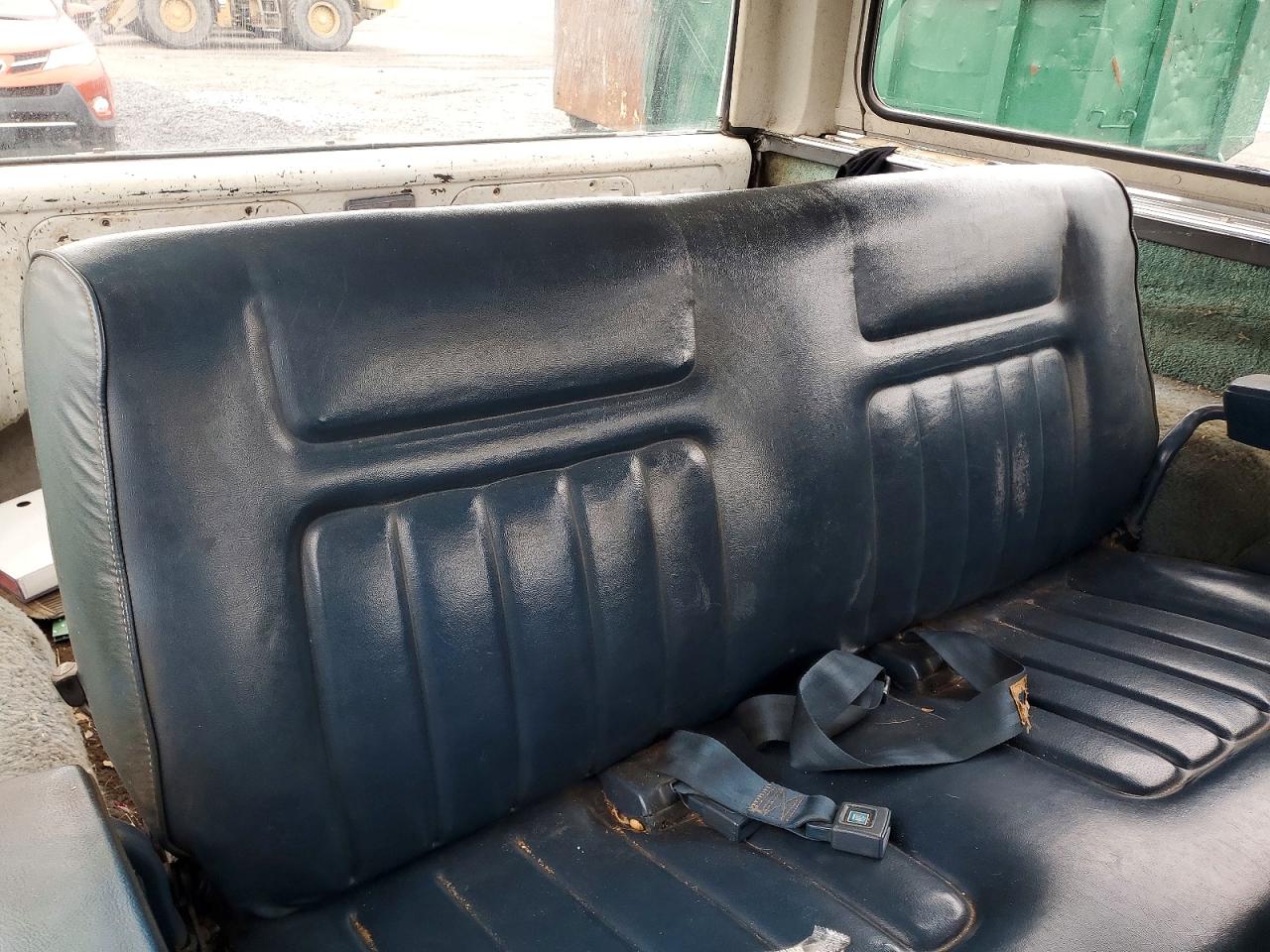 1987 Chevrolet Blazer V10 White vin: 1GNEV18K5HF179719