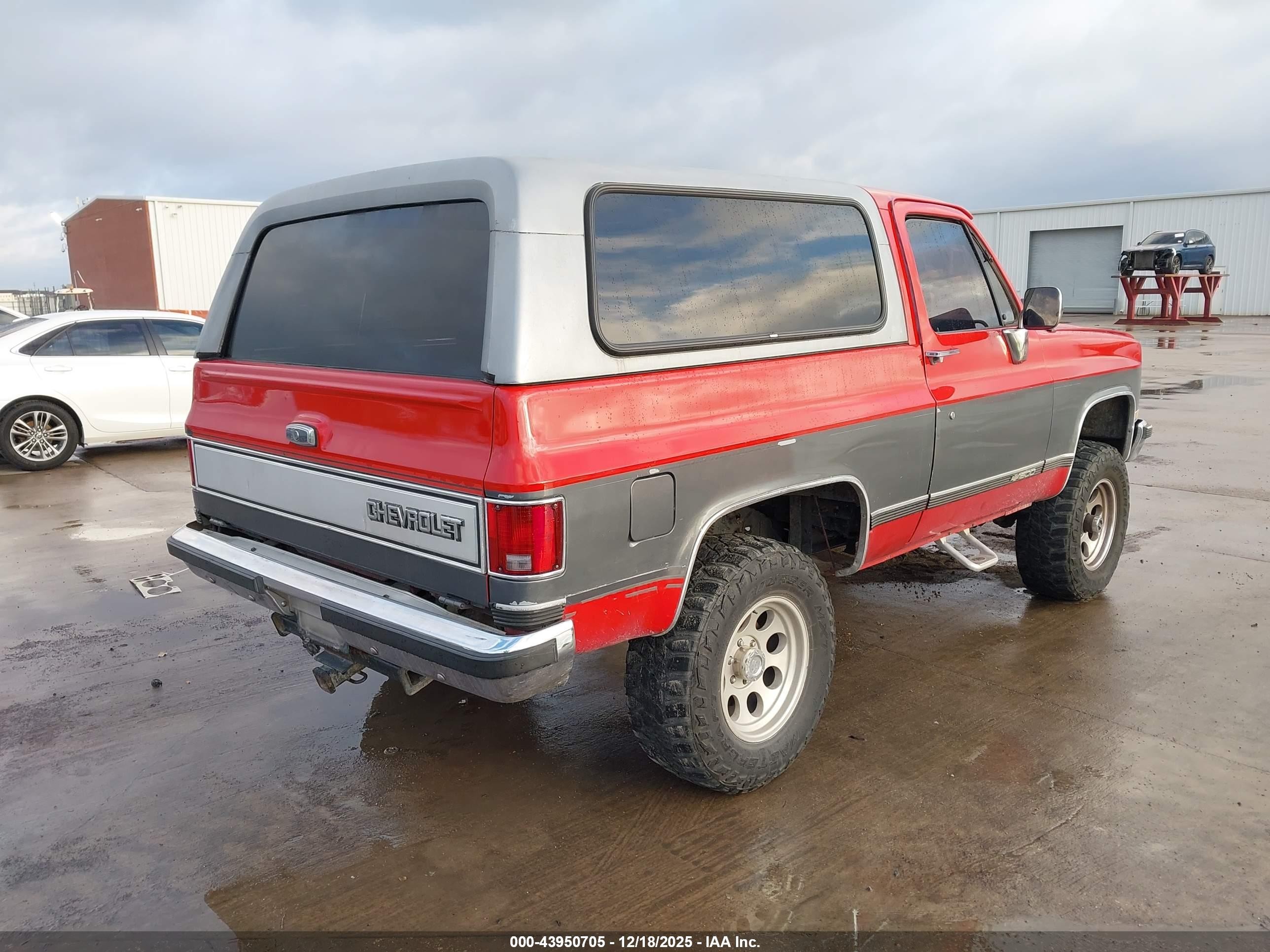 1989 Chevrolet Blazer V10 Red vin: 1GNEV18K6KF123473