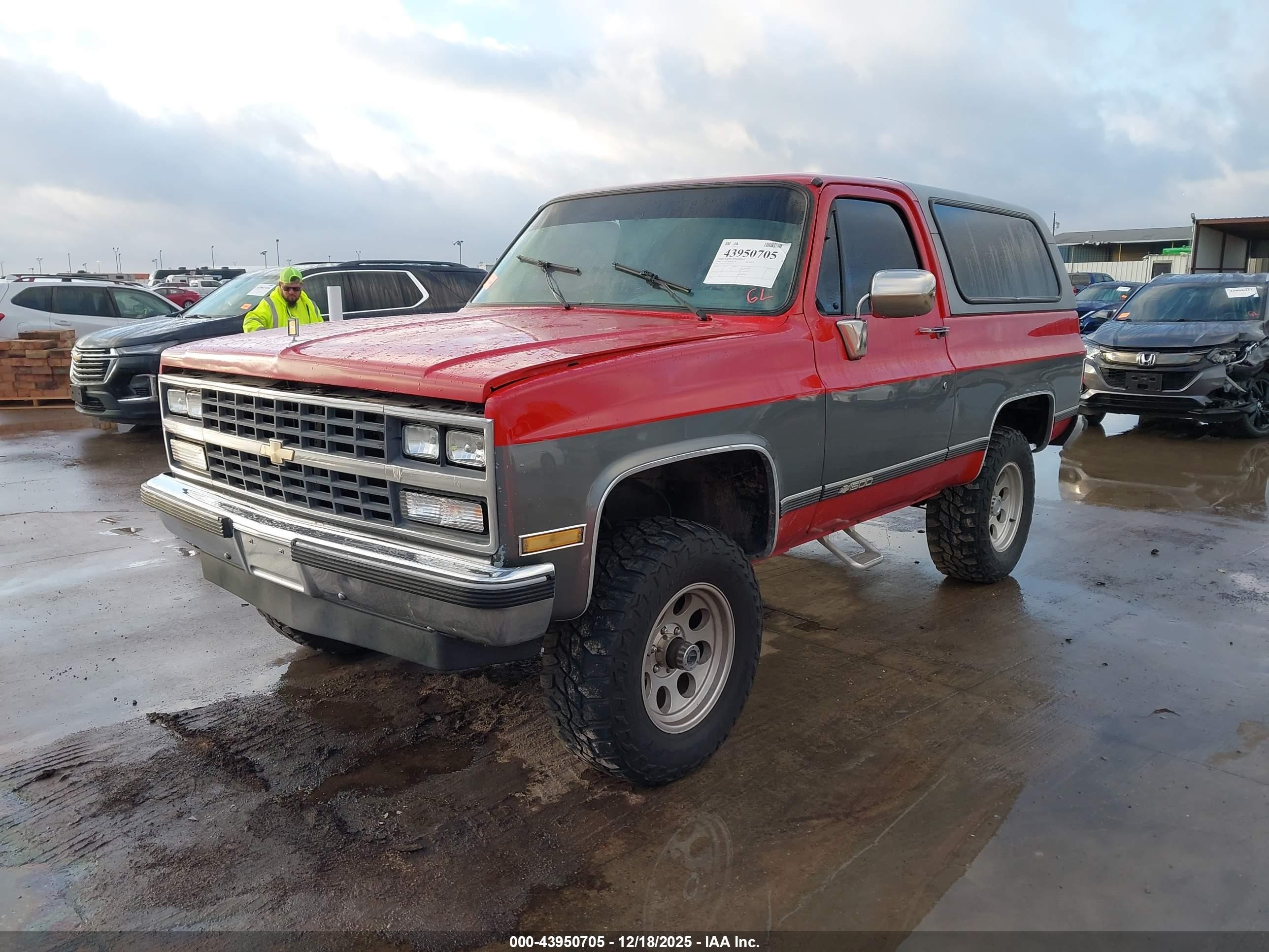 1989 Chevrolet Blazer V10 Red vin: 1GNEV18K6KF123473