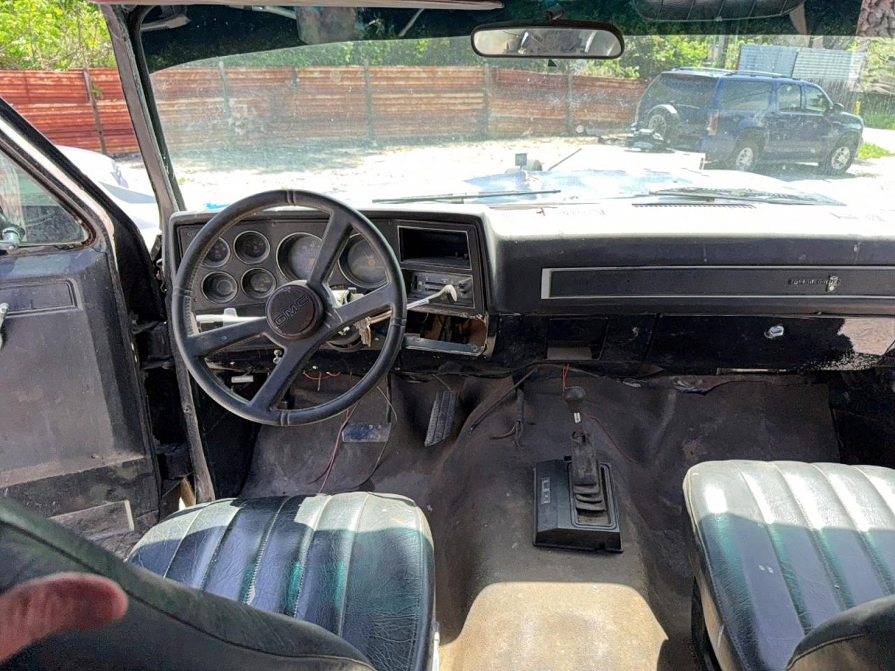 1988 Chevrolet Blazer V10 Black vin: 1GNEV18K7JF186175