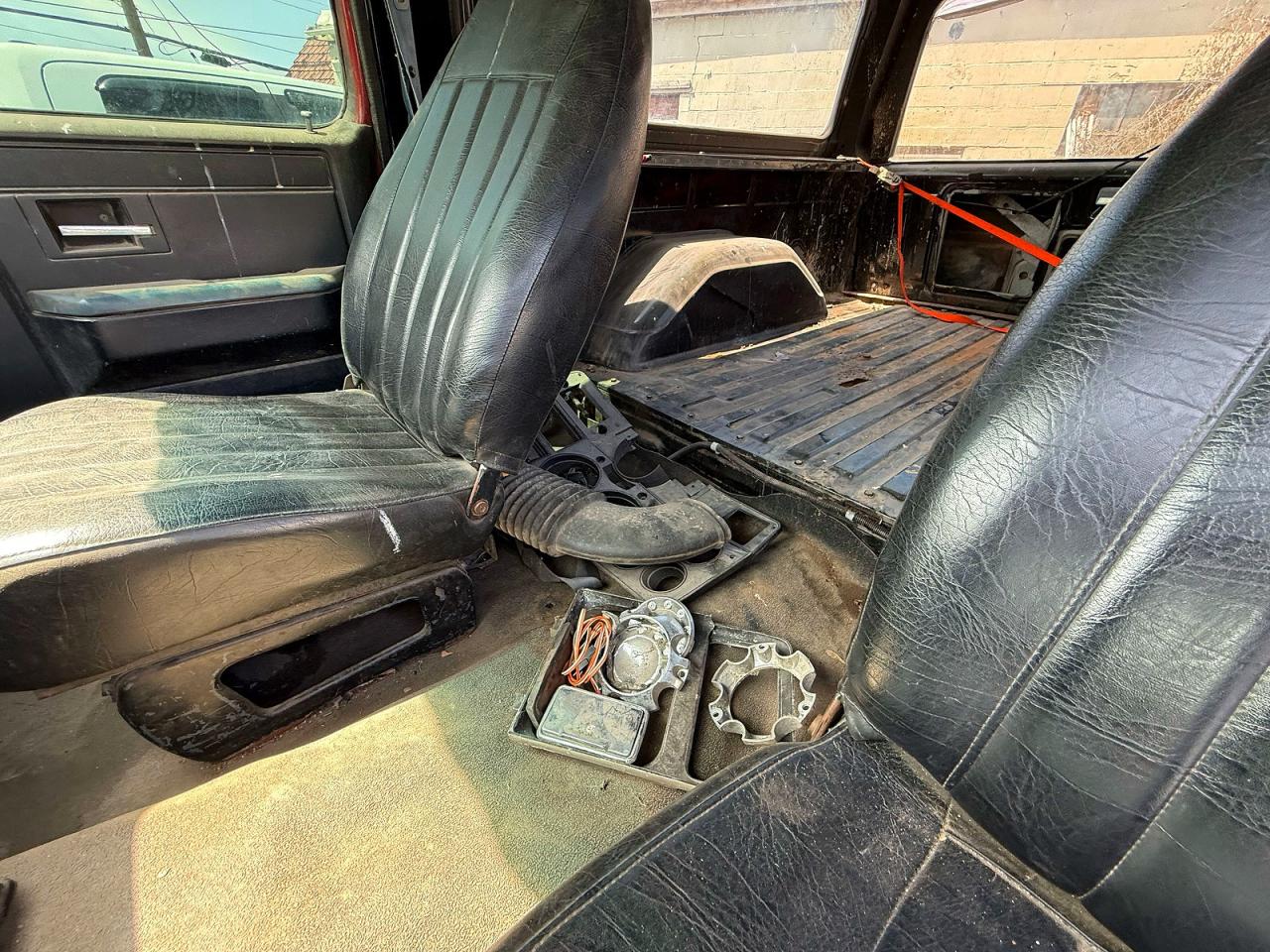 1988 Chevrolet Blazer V10 Black vin: 1GNEV18K7JF186175