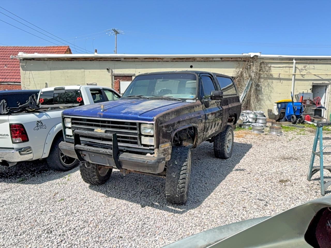 1988 Chevrolet Blazer V10 Black vin: 1GNEV18K7JF186175