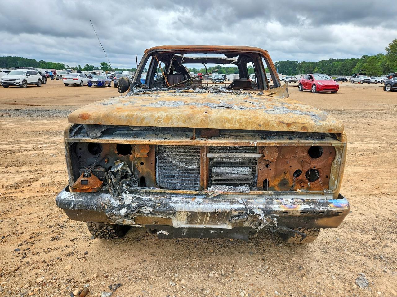 1988 Chevrolet Blazer V10 Burn vin: 1GNEV18K8JF133758
