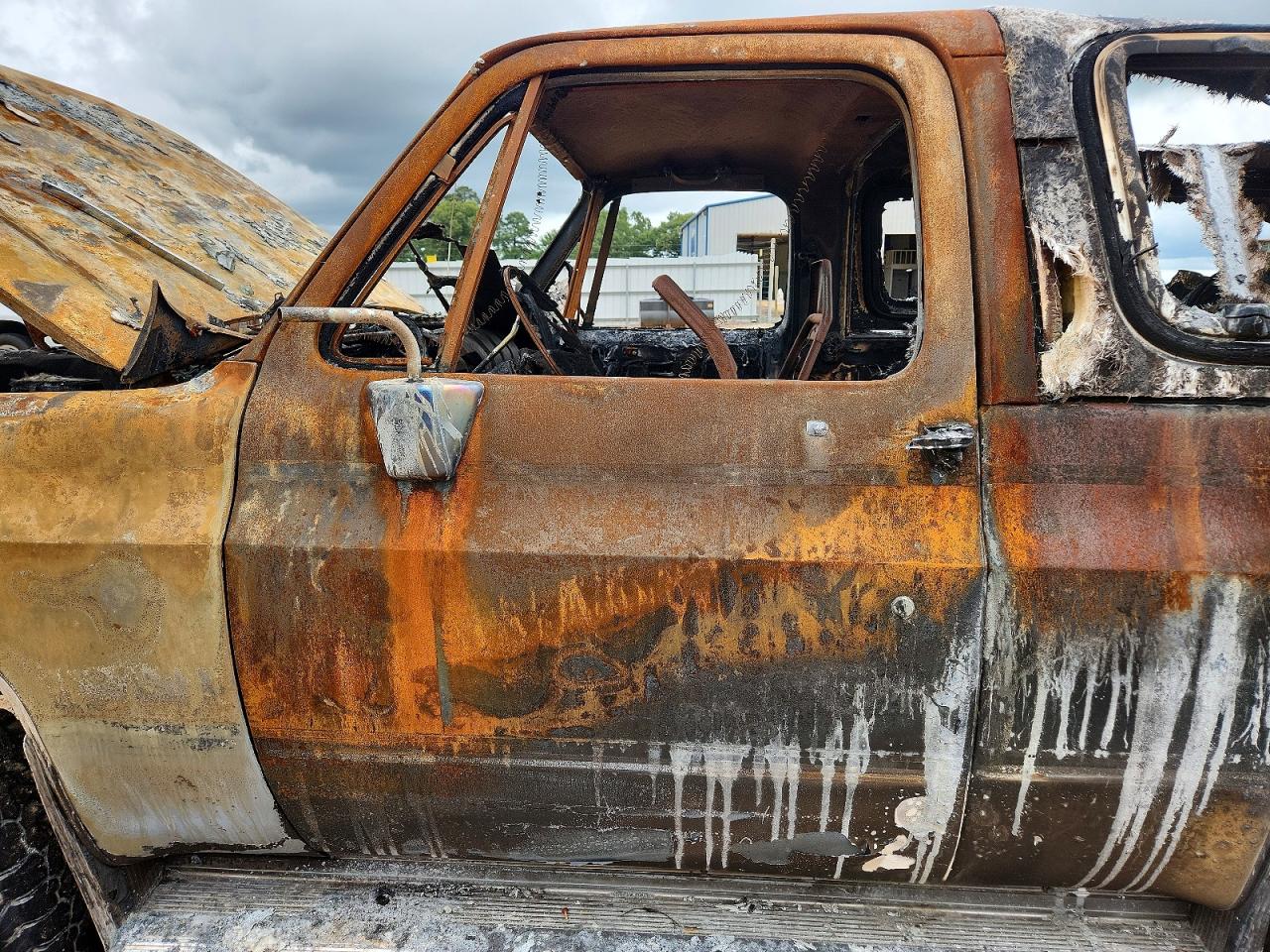 1988 Chevrolet Blazer V10 Burn vin: 1GNEV18K8JF133758