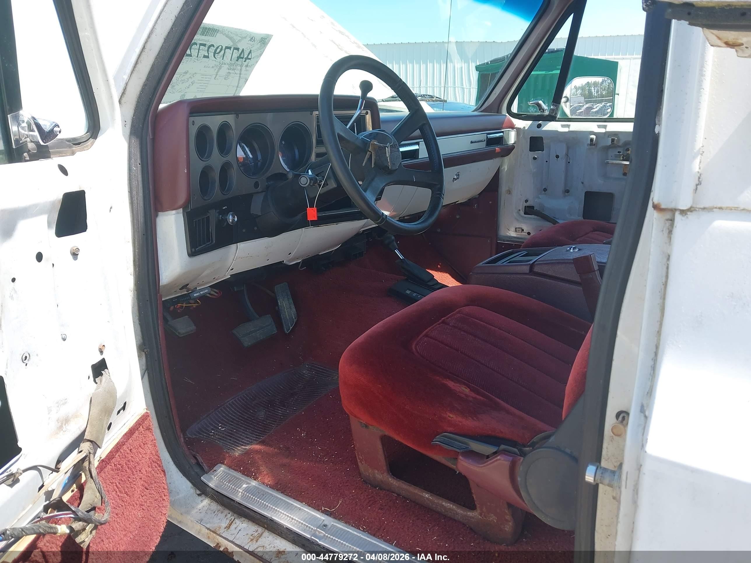 1989 Chevrolet Blazer V10 White vin: 1GNEV18K9KF176362