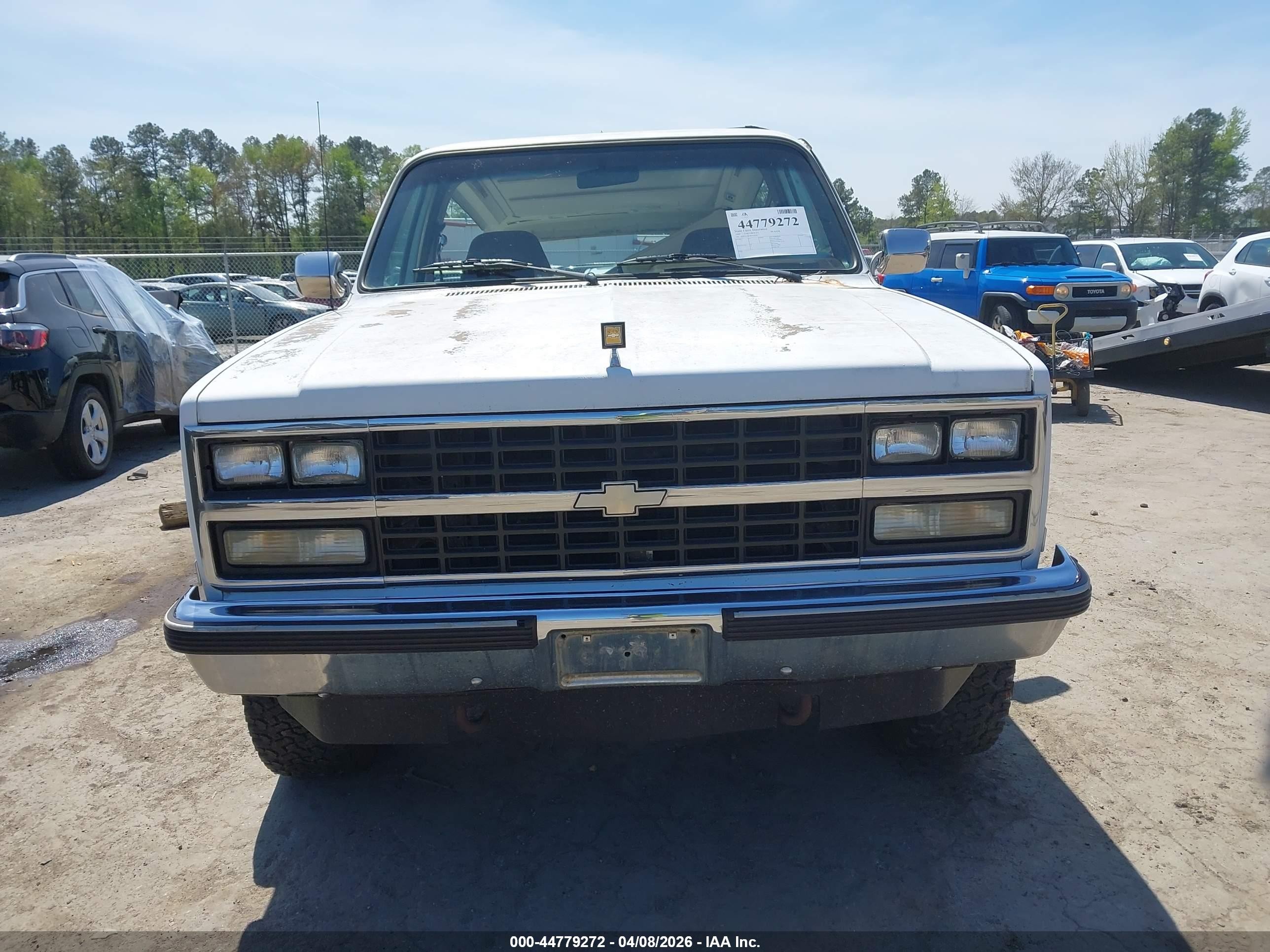 1989 Chevrolet Blazer V10 White vin: 1GNEV18K9KF176362