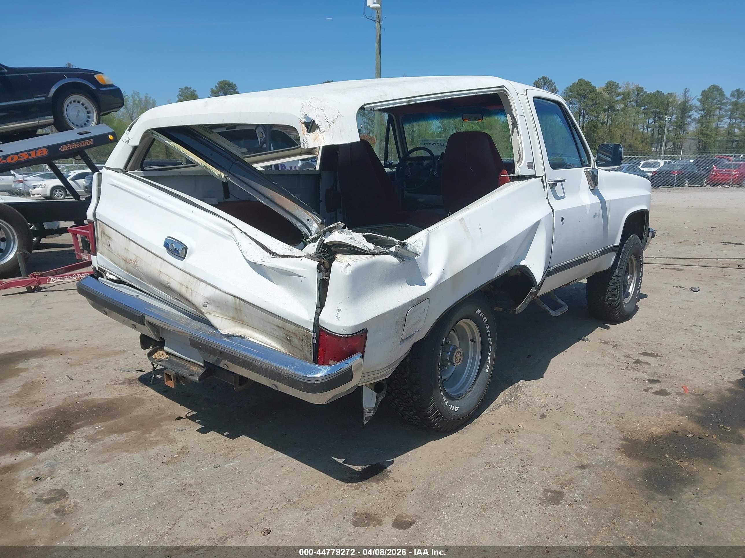 1989 Chevrolet Blazer V10 White vin: 1GNEV18K9KF176362