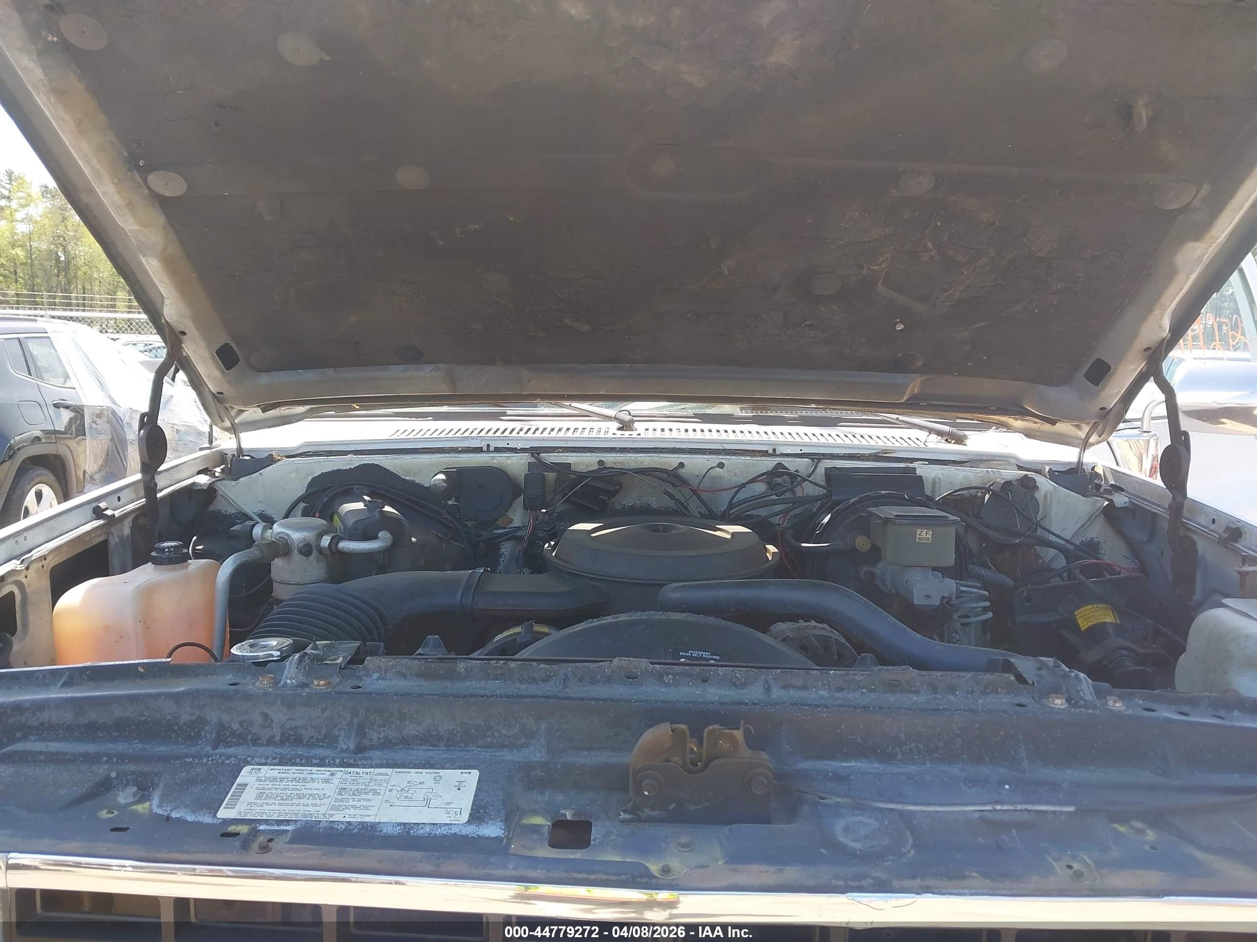 1989 Chevrolet Blazer V10 White vin: 1GNEV18K9KF176362