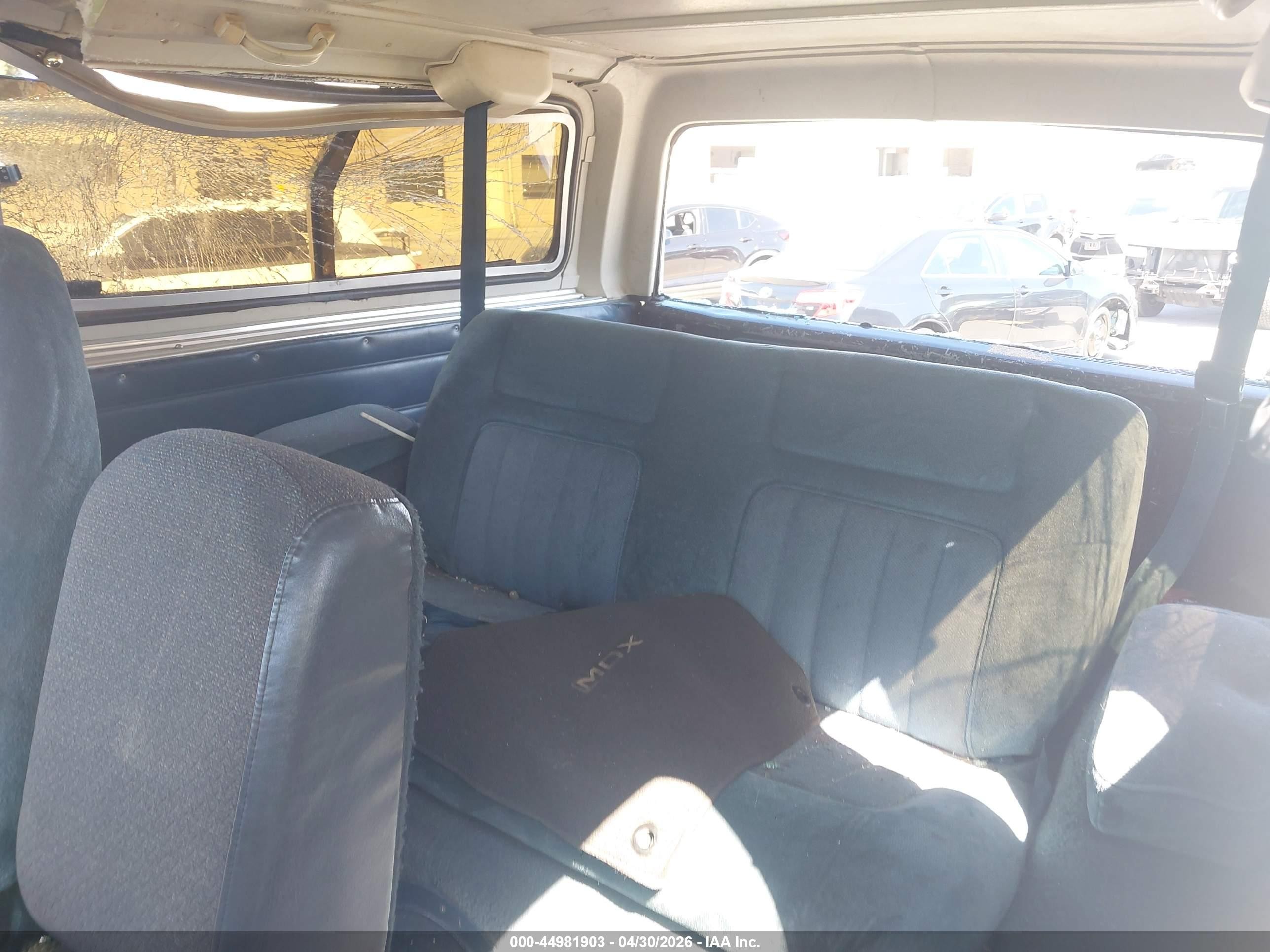 1991 Chevrolet Blazer V10 White vin: 1GNEV18KXMF113385