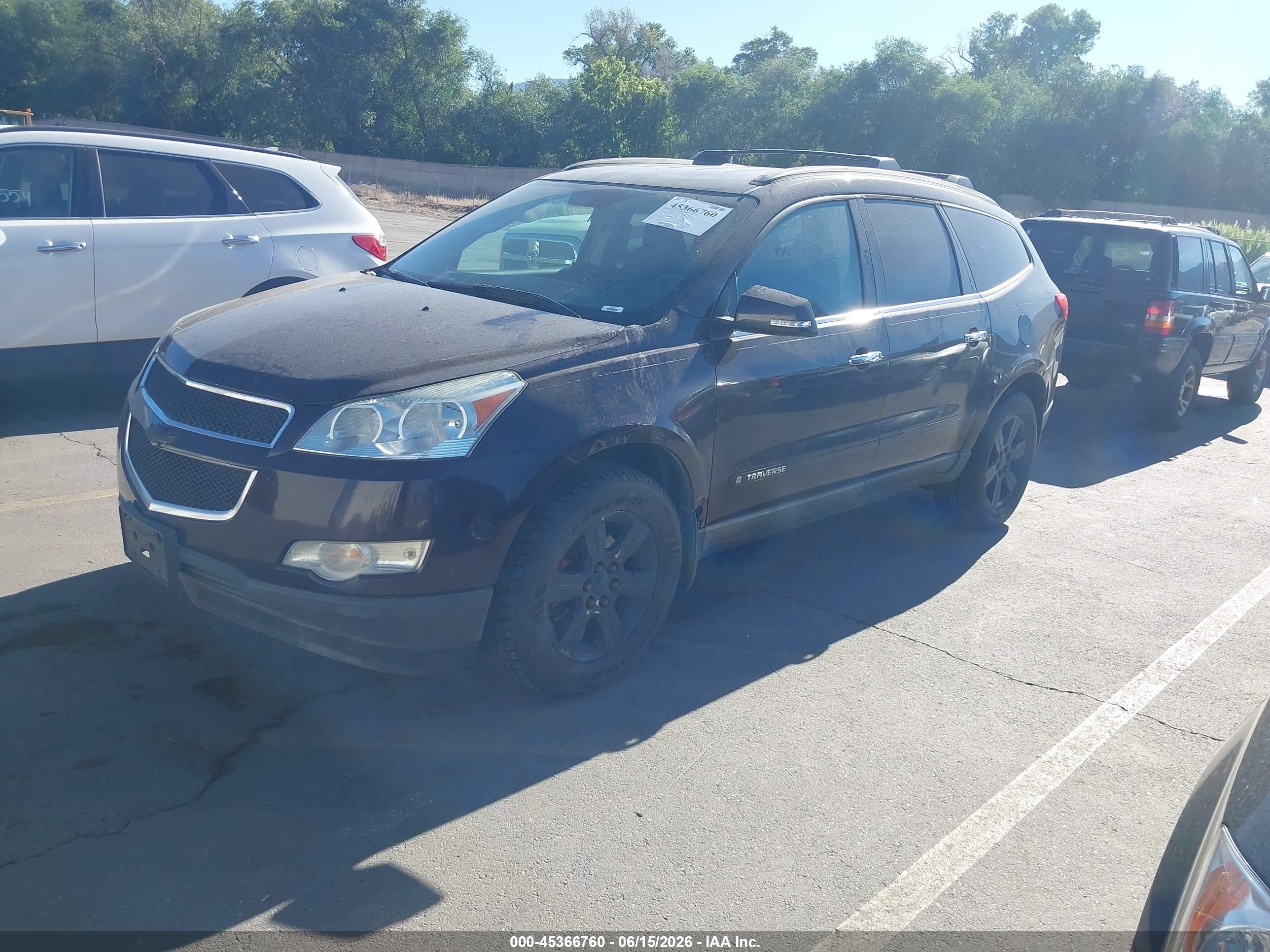 2009 Chevrolet Traverse Lt Red vin: 1GNEV23D19S127429