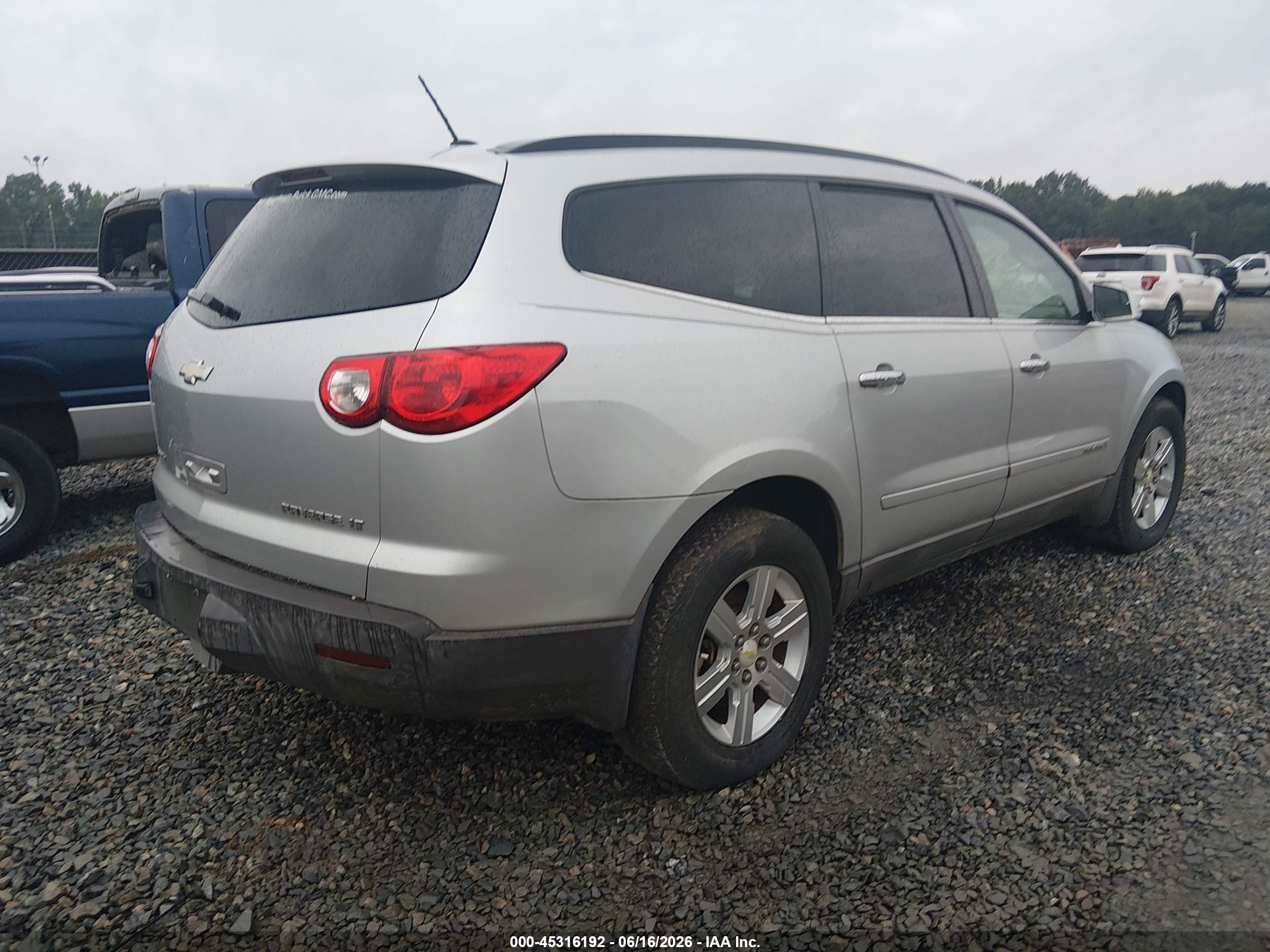 2009 Chevrolet Traverse Lt Silver vin: 1GNEV23D39S148010