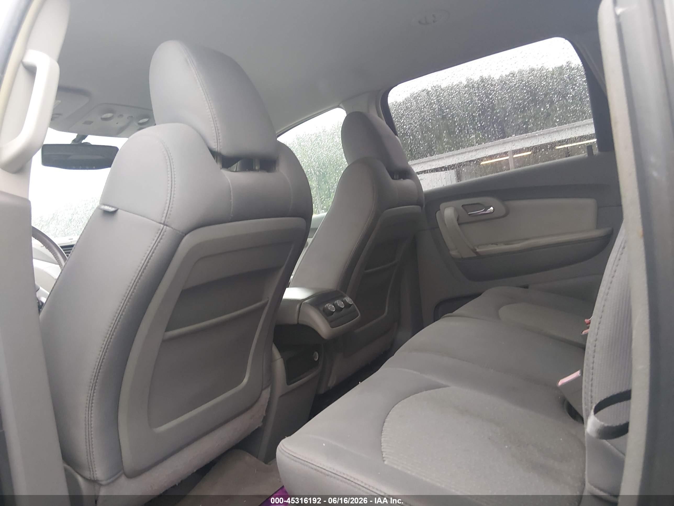 2009 Chevrolet Traverse Lt Silver vin: 1GNEV23D39S148010