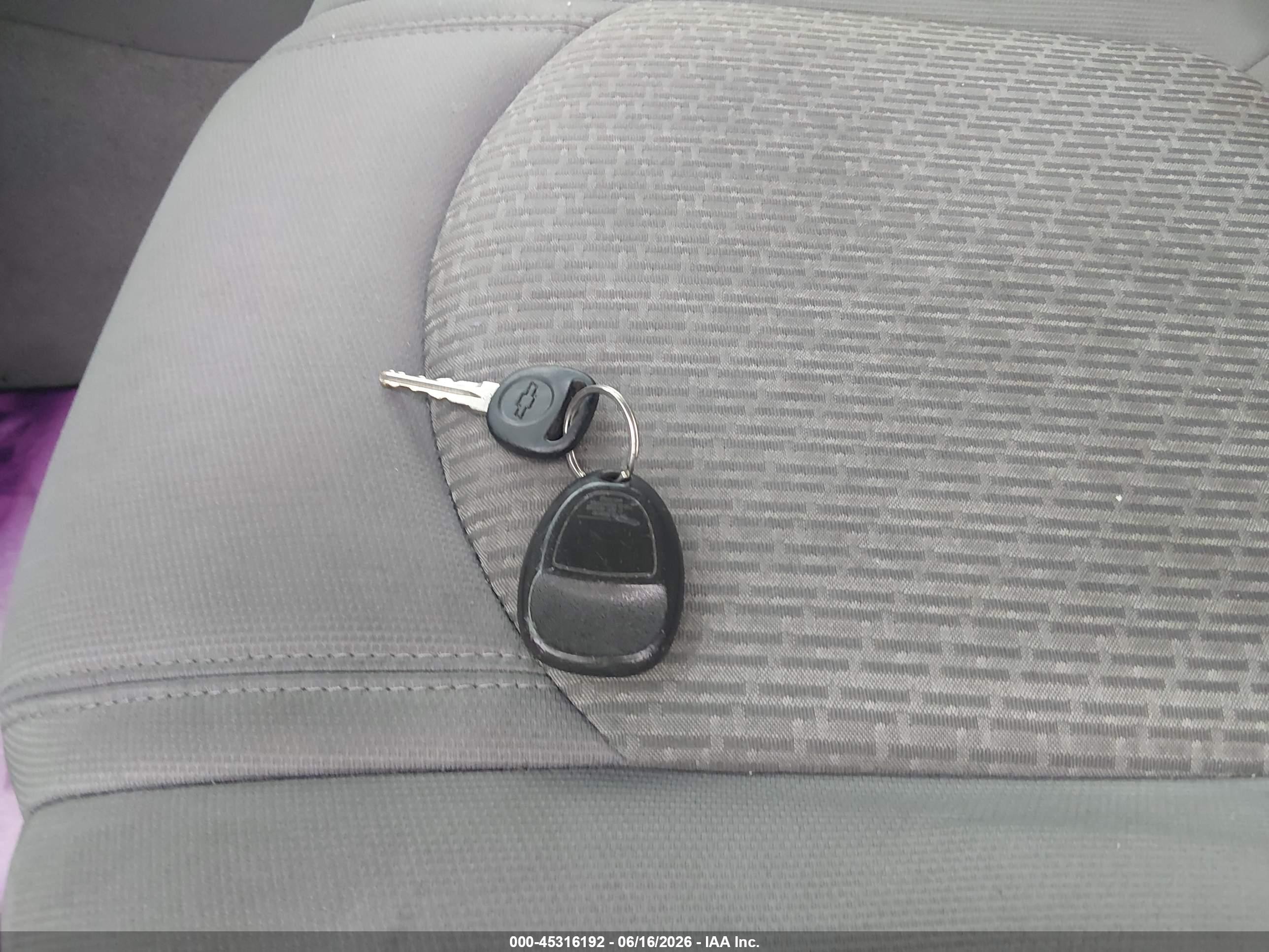 2009 Chevrolet Traverse Lt Silver vin: 1GNEV23D39S148010