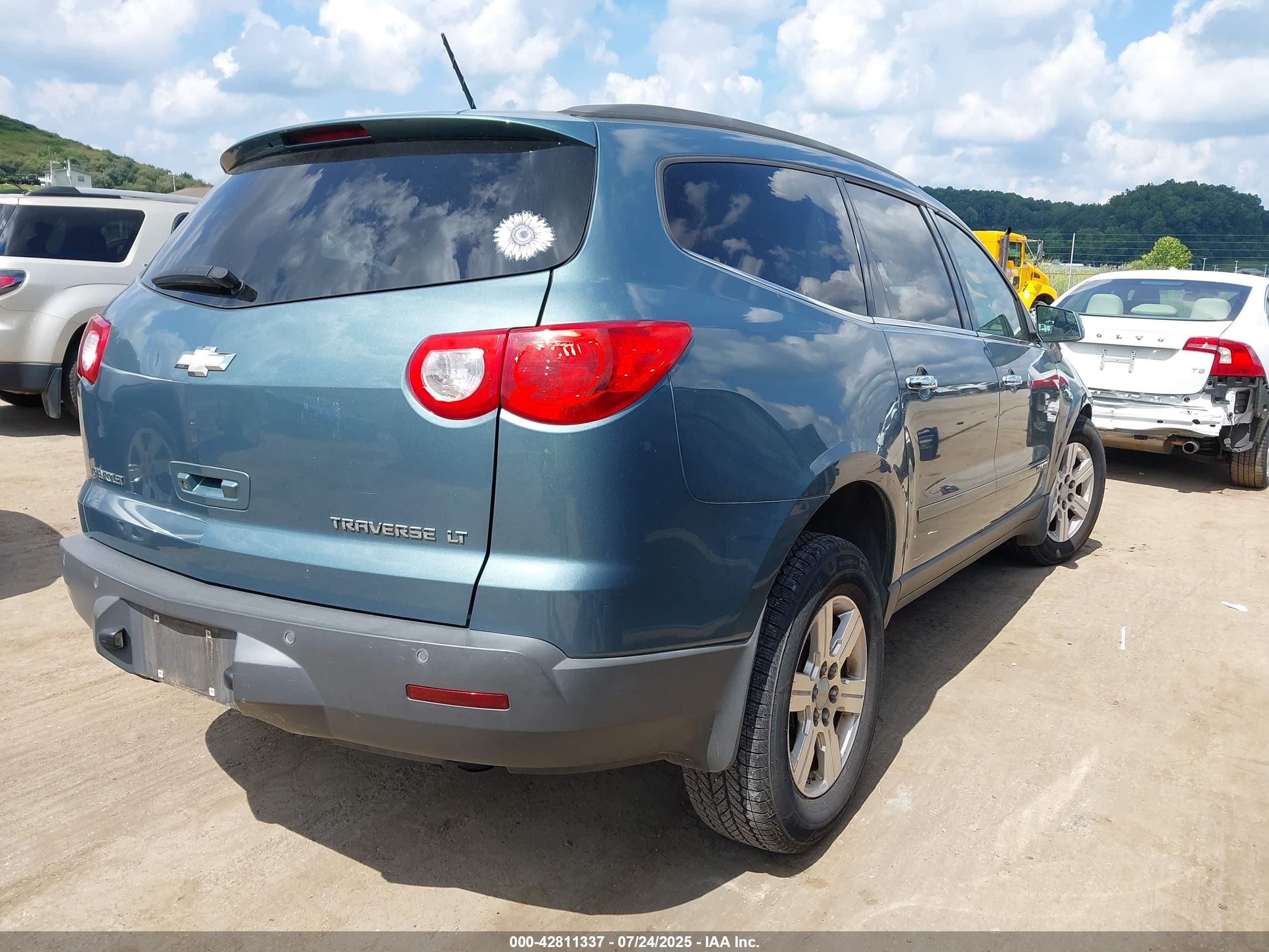 2009 Chevrolet Traverse Lt Blue vin: 1GNEV23D79S109050