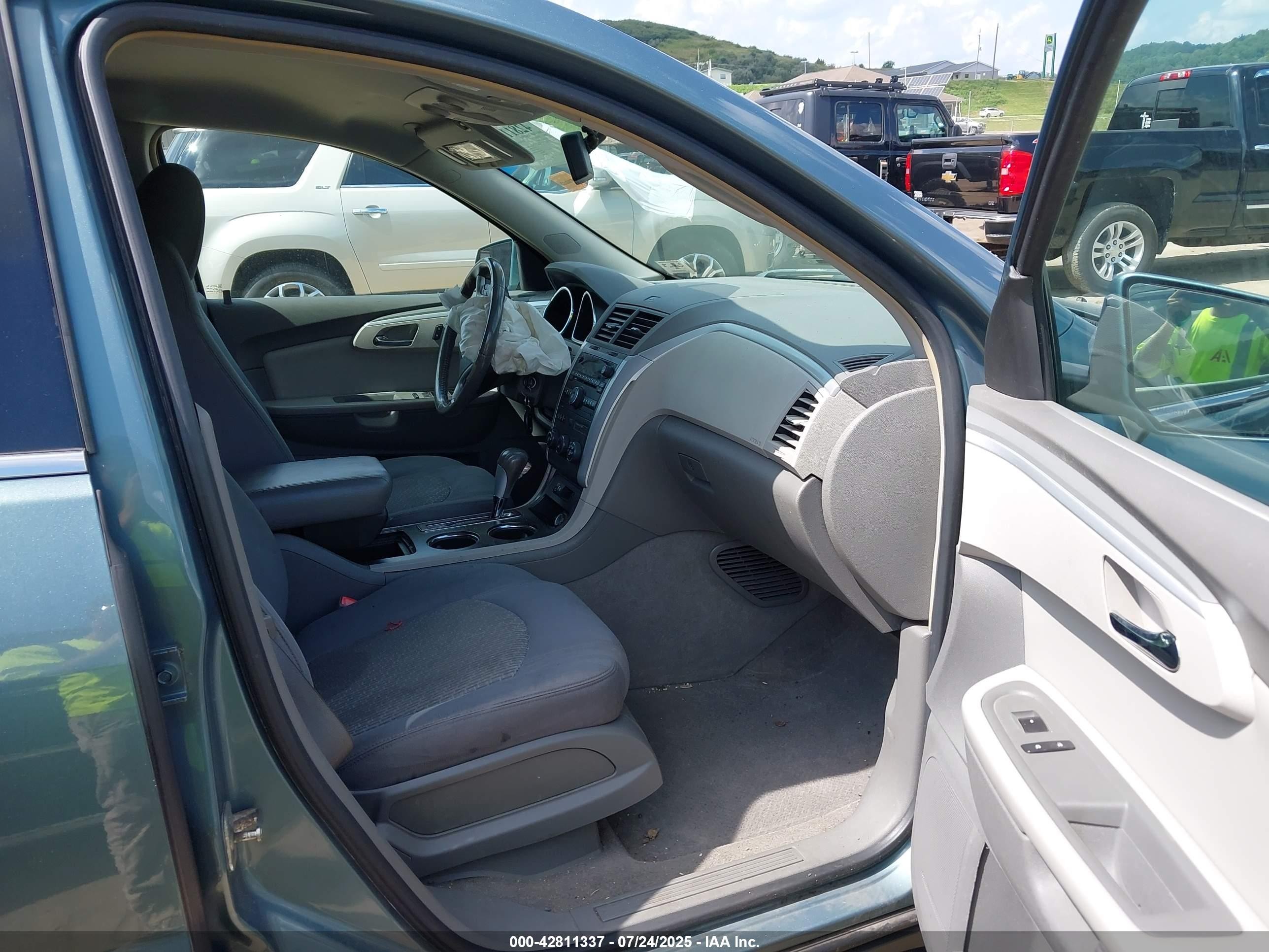 2009 Chevrolet Traverse Lt Blue vin: 1GNEV23D79S109050