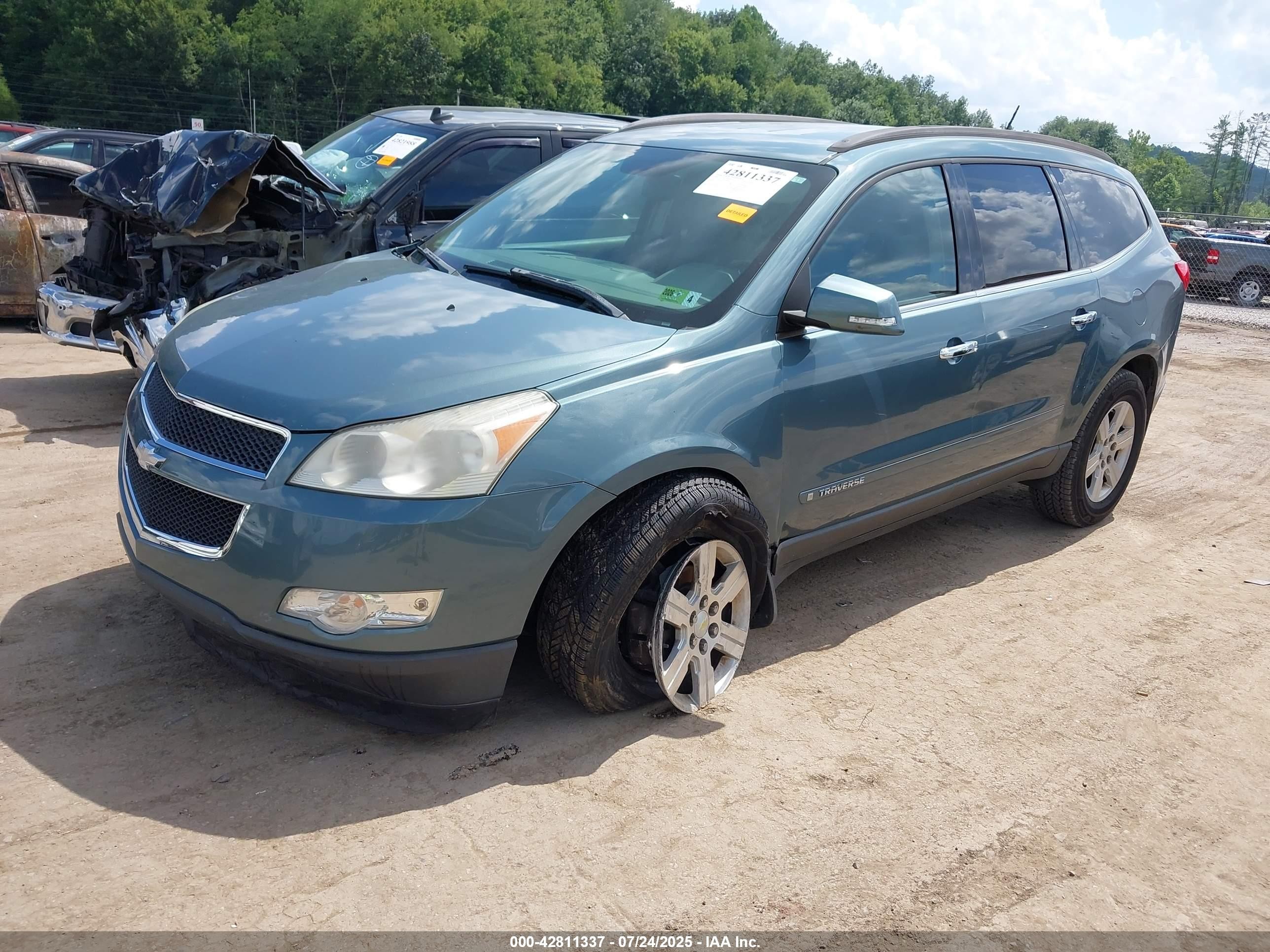 2009 Chevrolet Traverse Lt Blue vin: 1GNEV23D79S109050