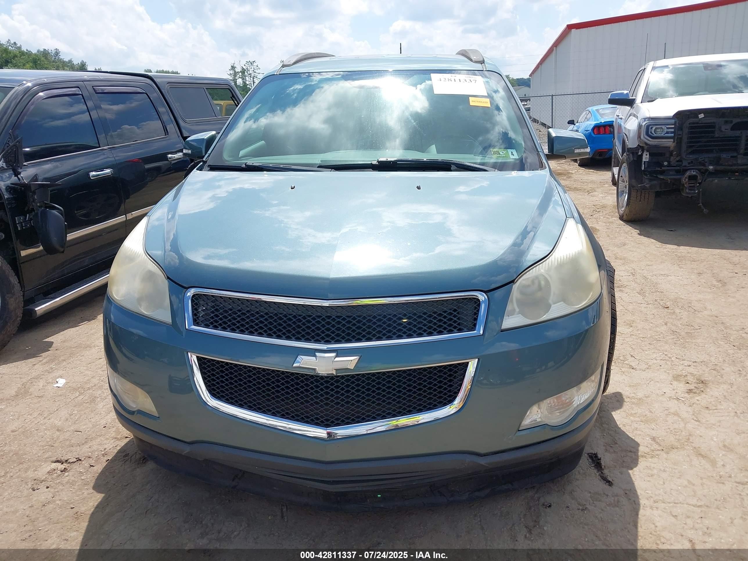 2009 Chevrolet Traverse Lt Blue vin: 1GNEV23D79S109050