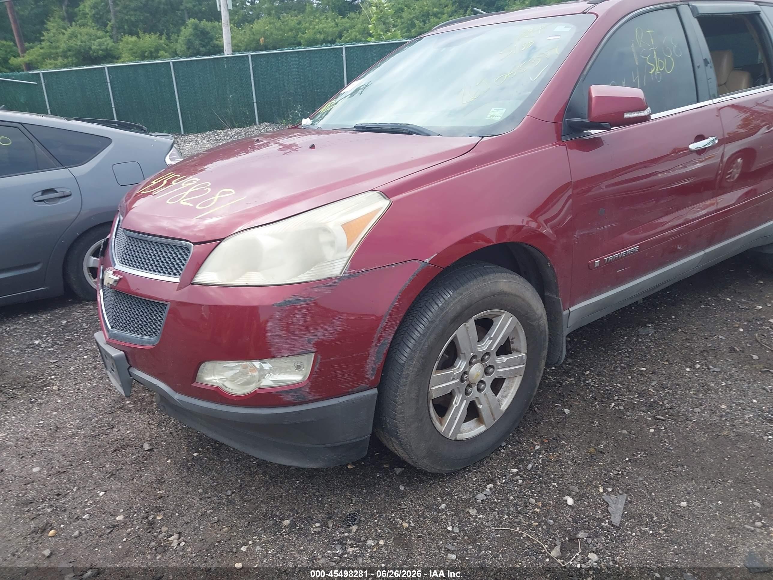 2009 Chevrolet Traverse Lt Red vin: 1GNEV23D99S151476
