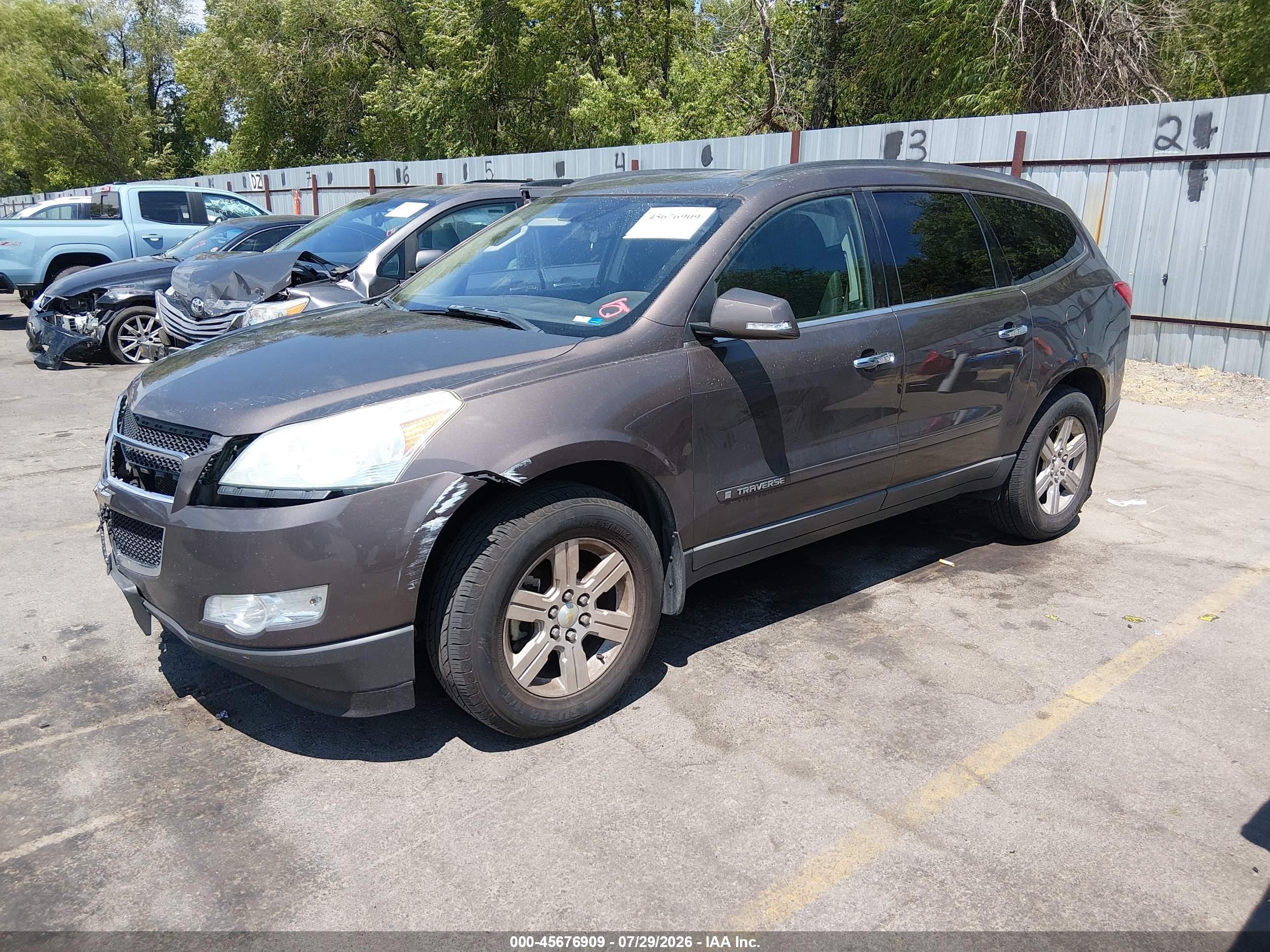 2009 Chevrolet Traverse Lt Gray vin: 1GNEV23D99S174997
