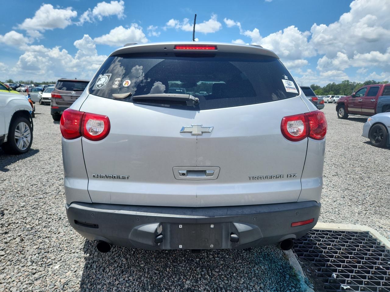 2009 Chevrolet Traverse Ltz Silver vin: 1GNEV33DX9S101918
