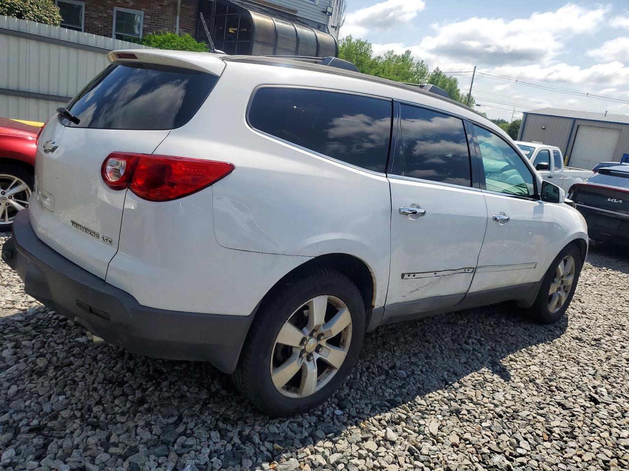 2009 Chevrolet Traverse Ltz White vin: 1GNEV33DX9S108948