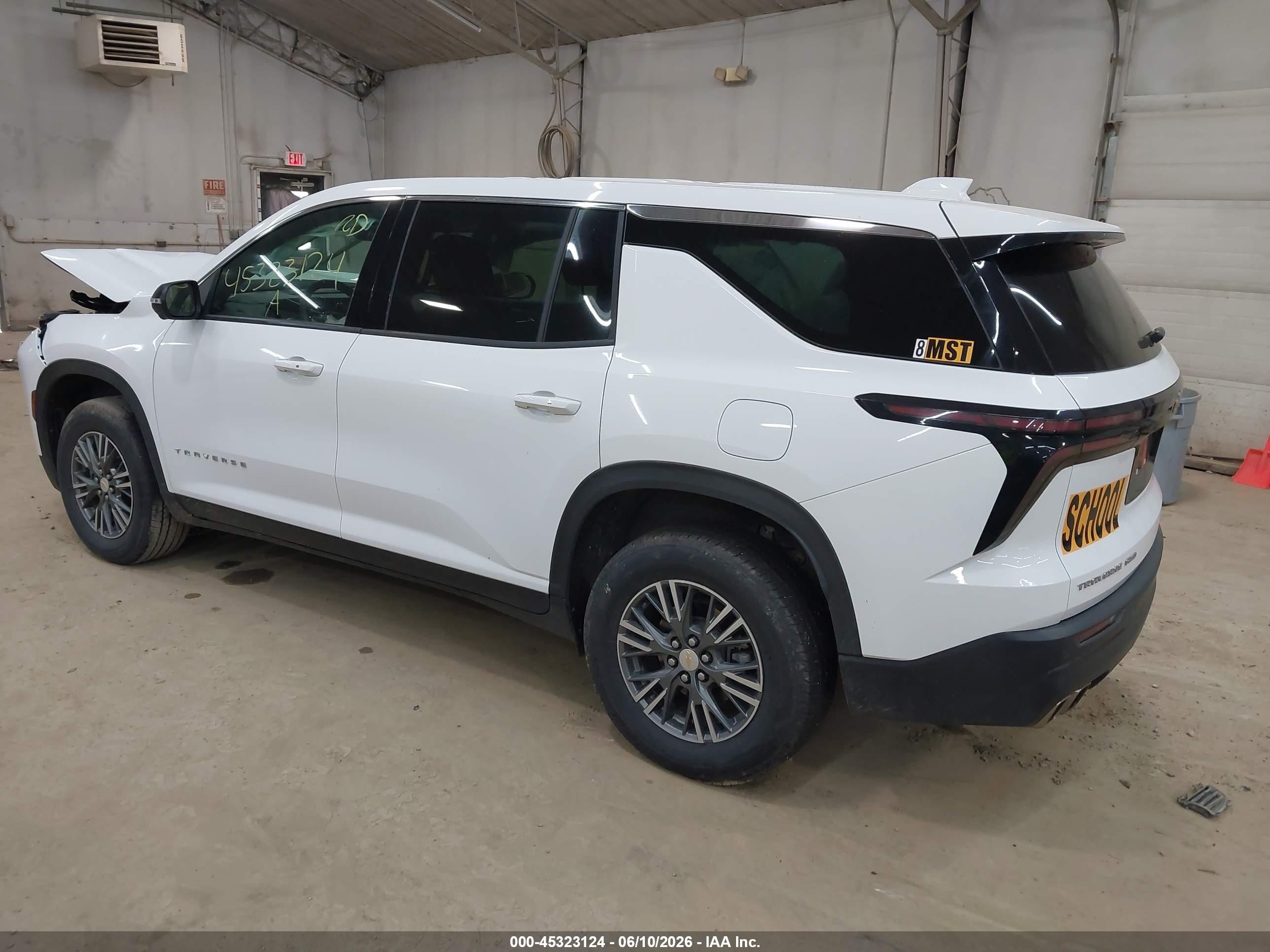 2024 Chevrolet Traverse Fwd Ls White vin: 1GNEVFKS7RJ225975
