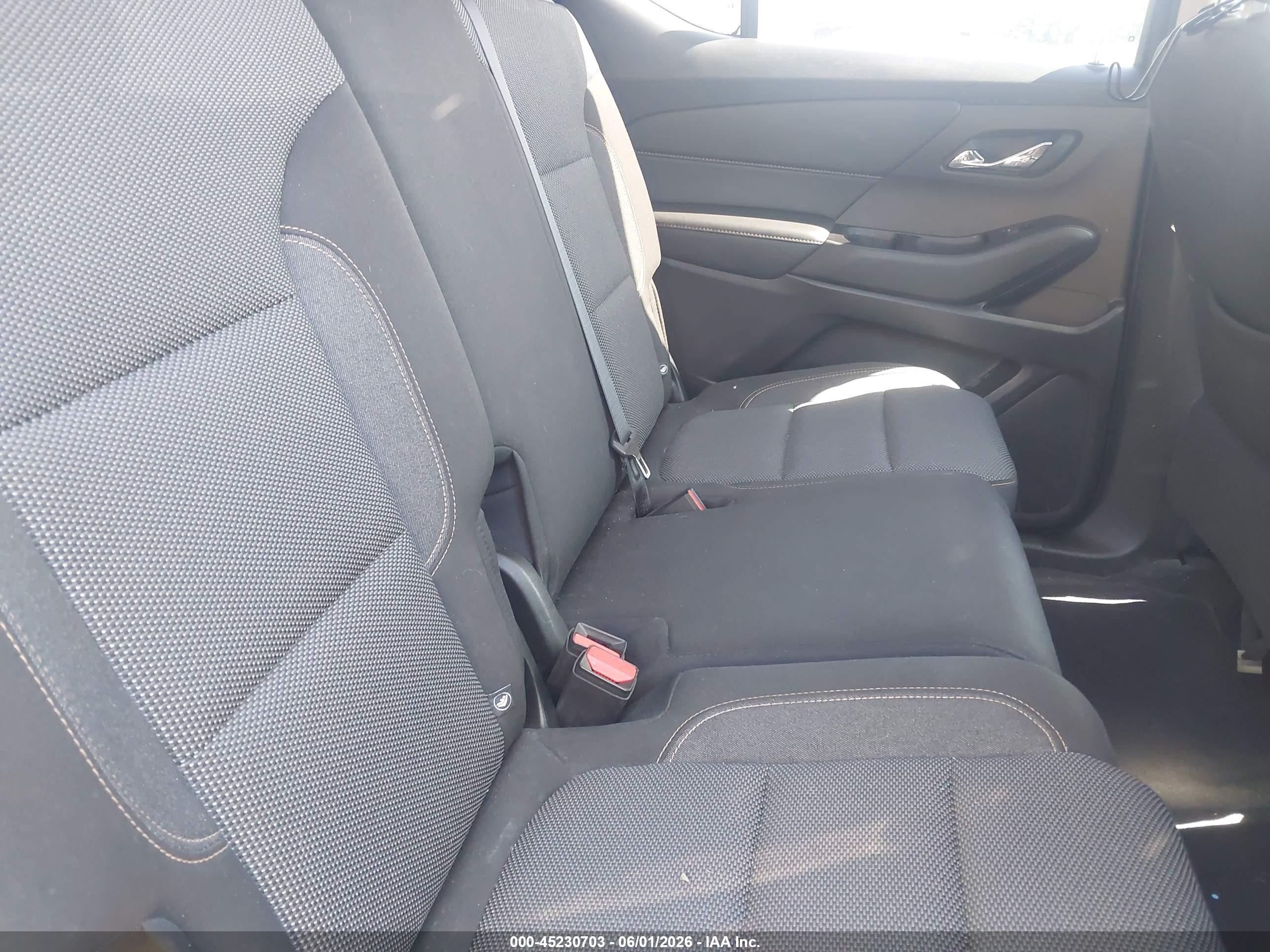 2019 Chevrolet Traverse Ls Gray vin: 1GNEVFKW1KJ279877