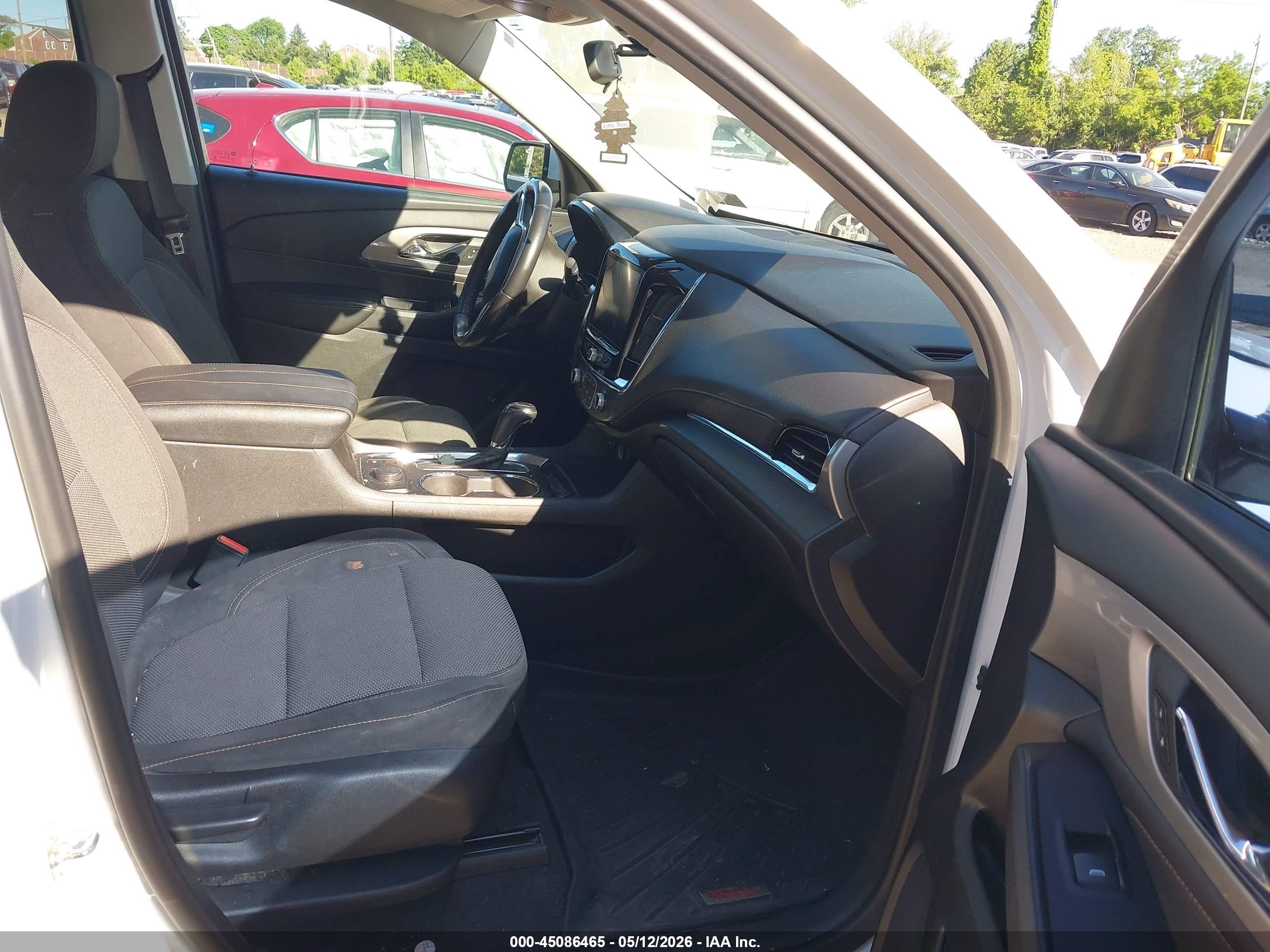 2018 Chevrolet Traverse 1lt White vin: 1GNEVGKW0JJ231582