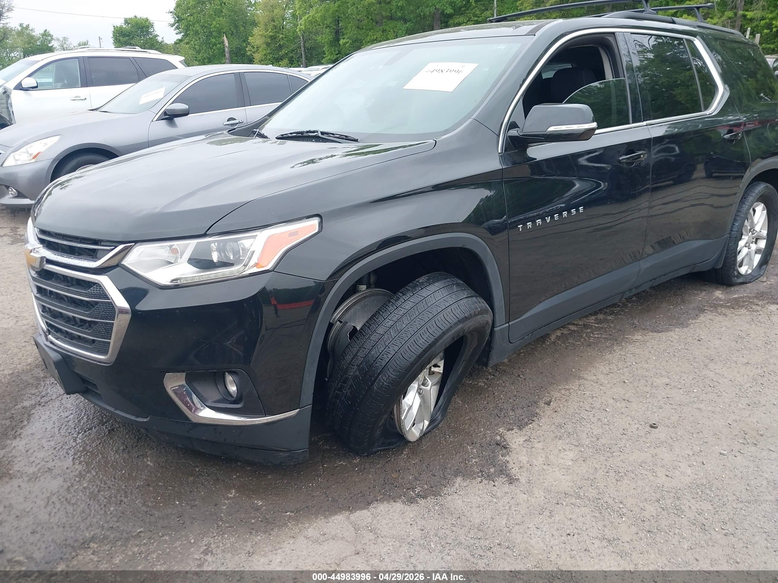 2019 Chevrolet Traverse 1lt Черный vin: 1GNEVGKW2KJ128763