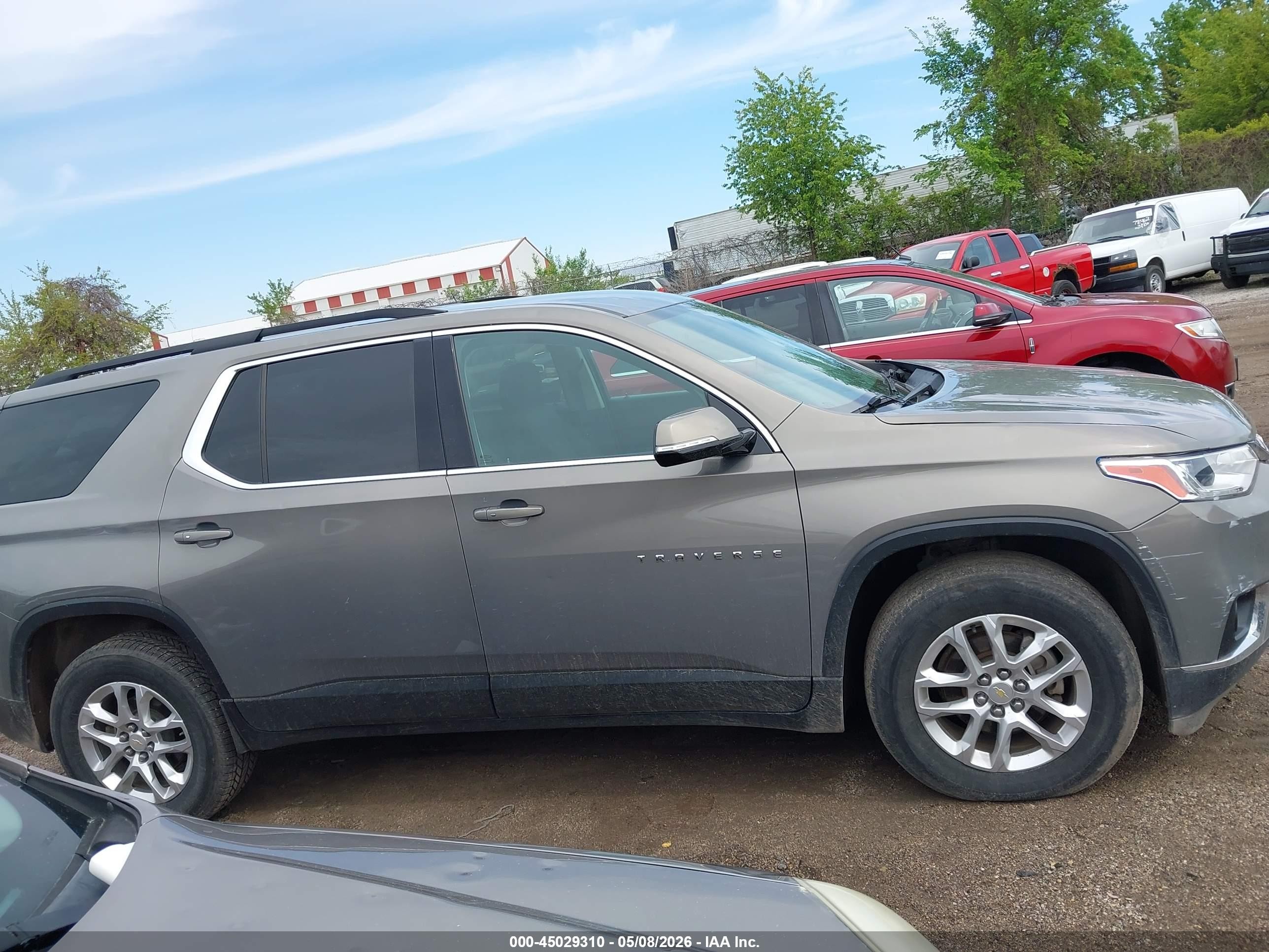 2019 Chevrolet Traverse 1lt Gray vin: 1GNEVGKW6KJ187797