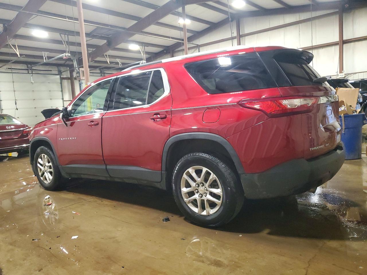 2018 Chevrolet Traverse Lt Red vin: 1GNEVGKW7JJ138669