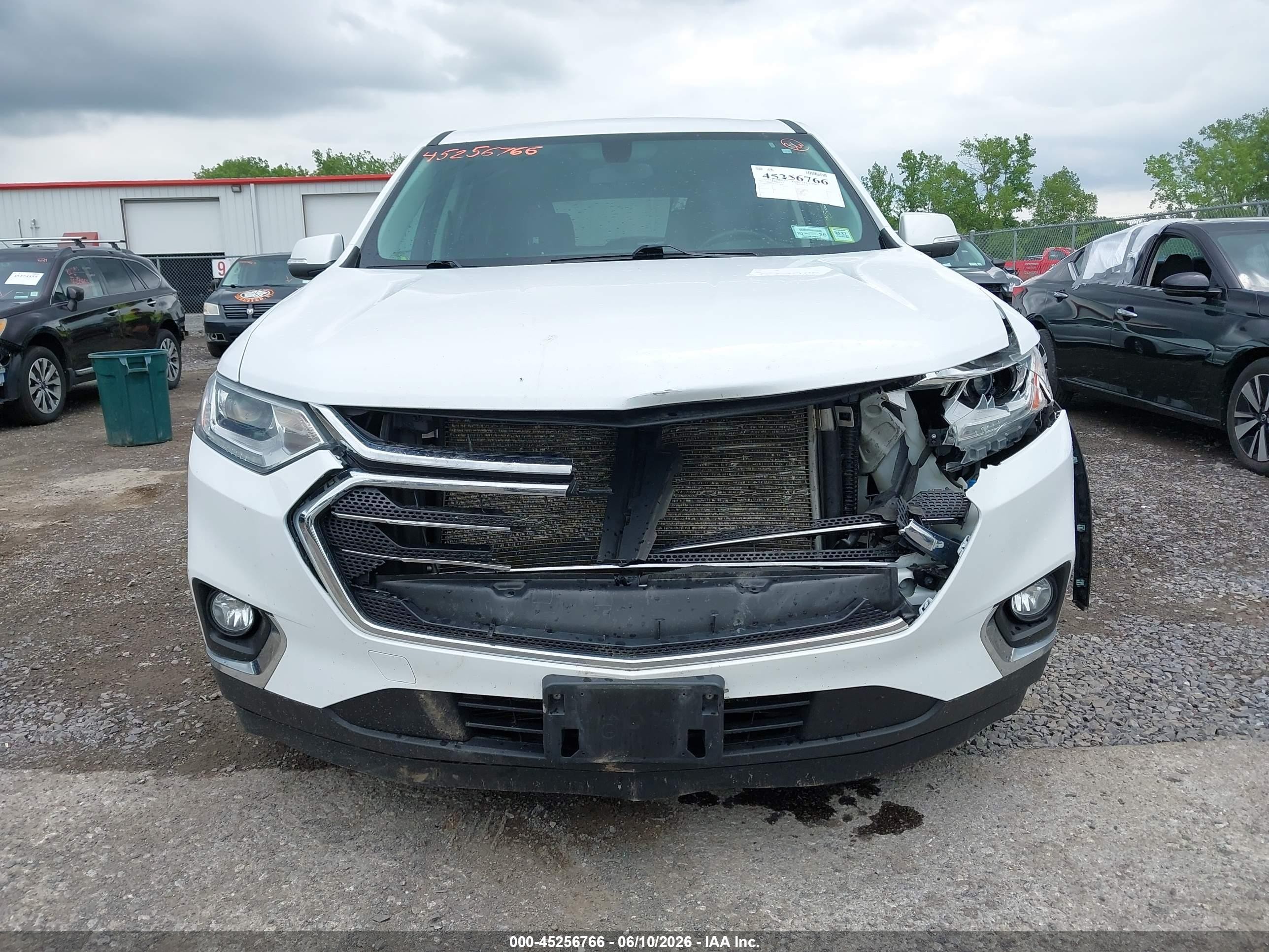 2021 Chevrolet Traverse Awd Lt Cloth Белый vin: 1GNEVGKW7MJ174091