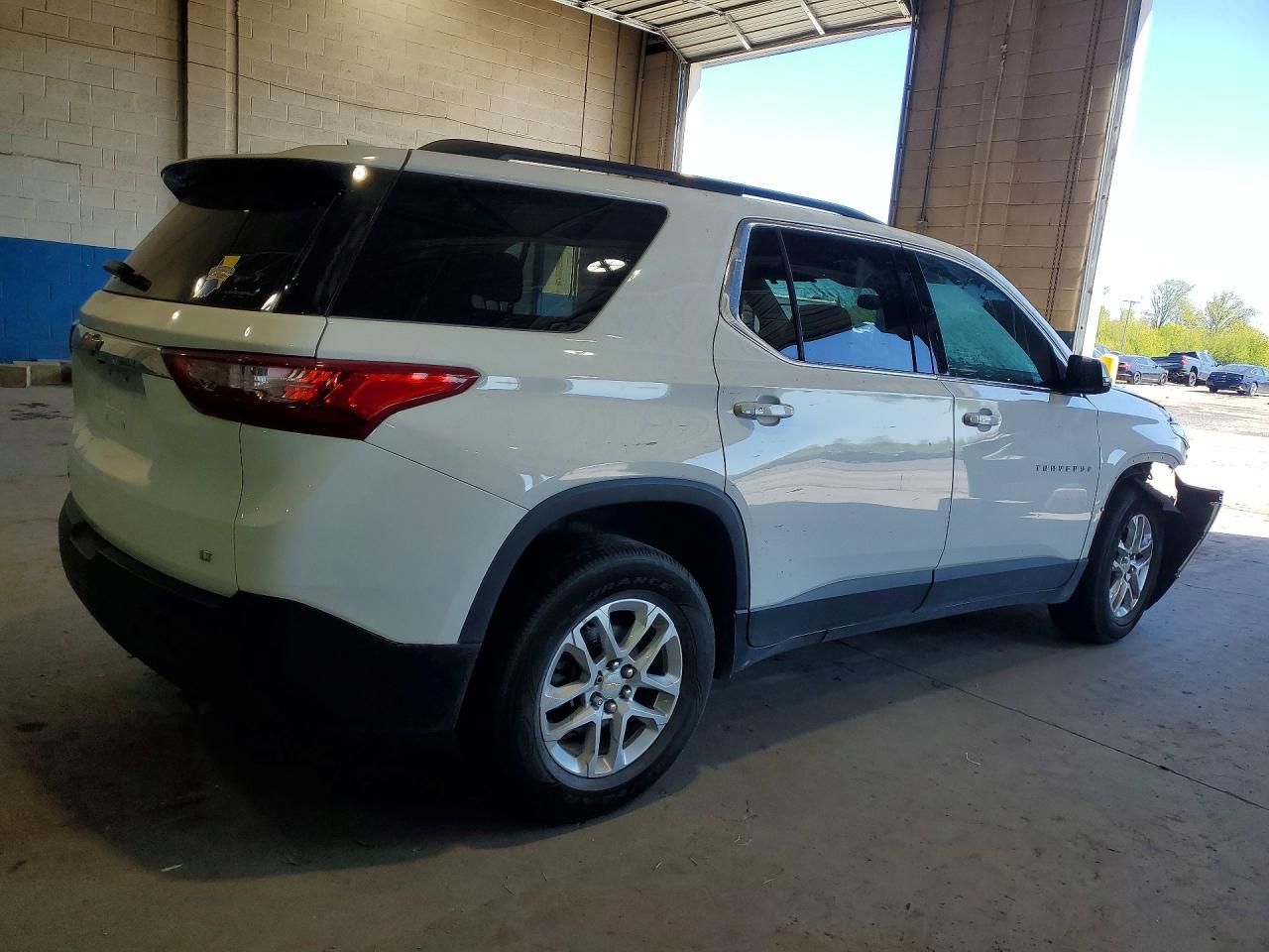 2019 Chevrolet Traverse Lt Белый vin: 1GNEVGKW8KJ234828