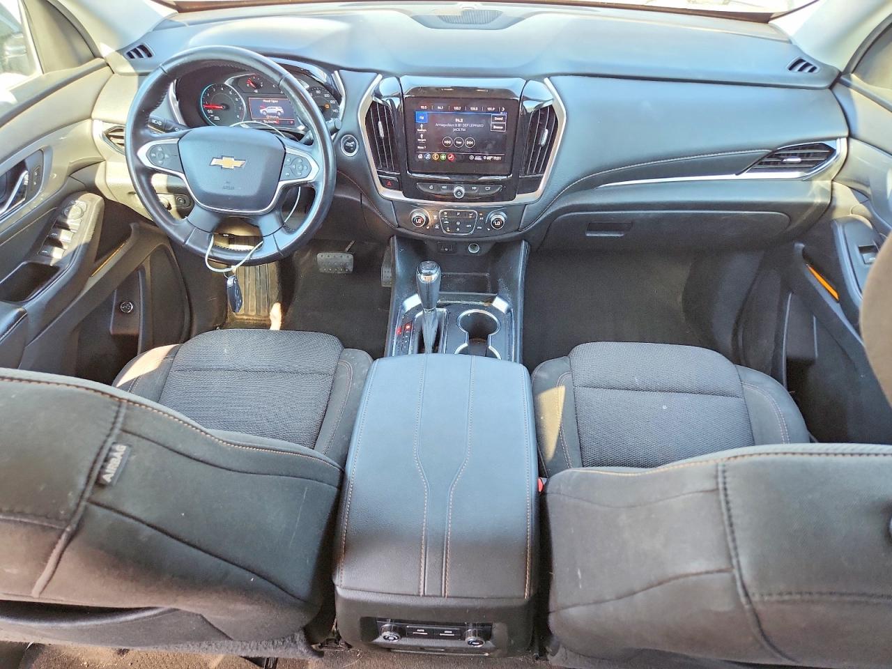 2020 Chevrolet Traverse Lt Silver vin: 1GNEVGKW8LJ161154