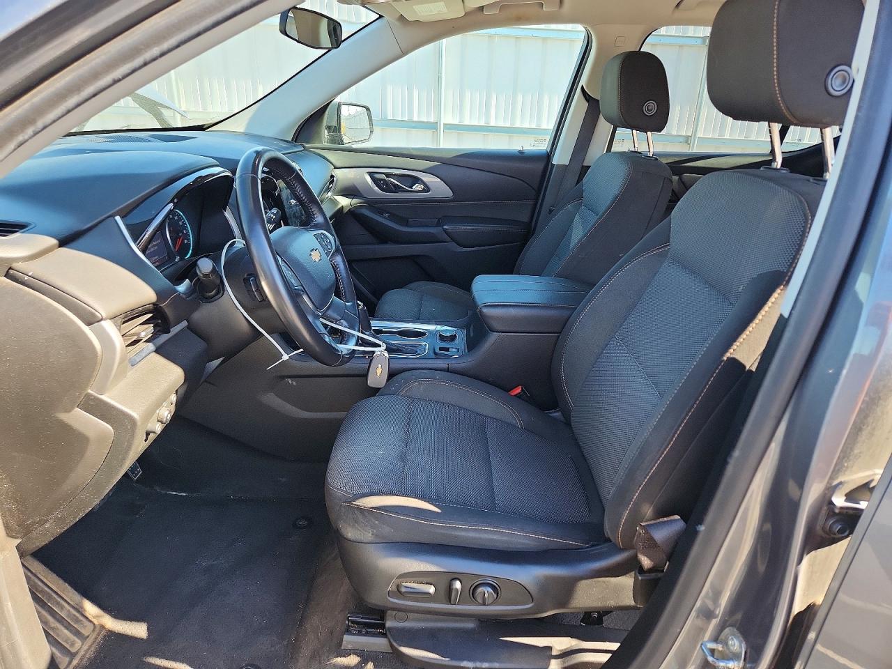 2020 Chevrolet Traverse Lt Silver vin: 1GNEVGKW8LJ161154